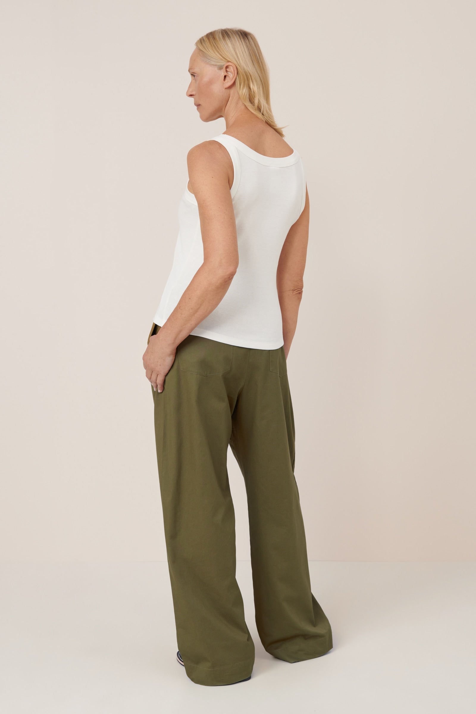Ridge Singlet KOWTOW