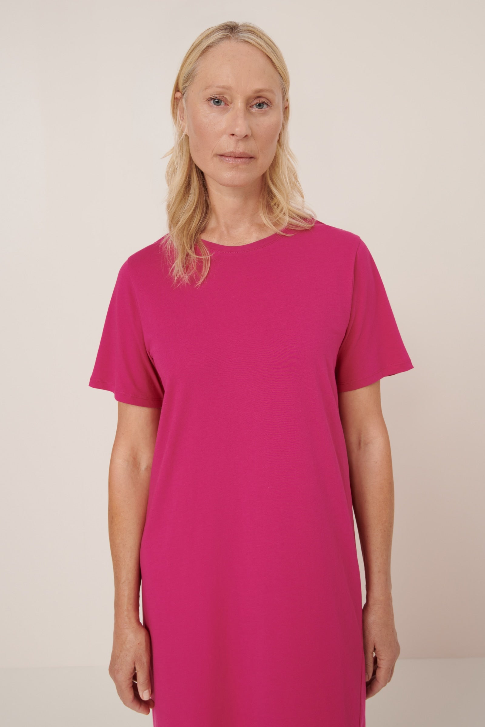 Light Tee Dress Magenta
