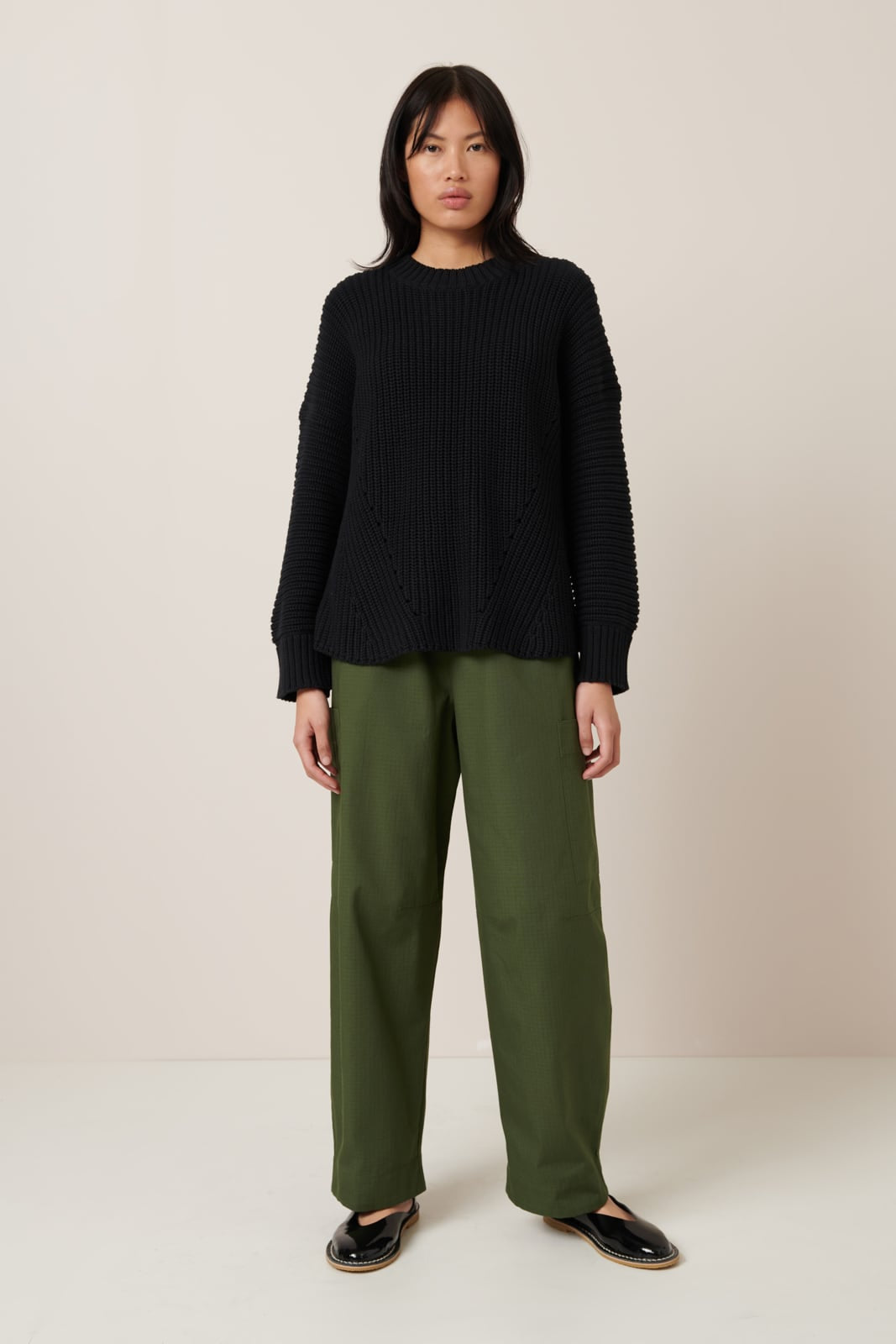 Outline Jumper Black Kowtow
