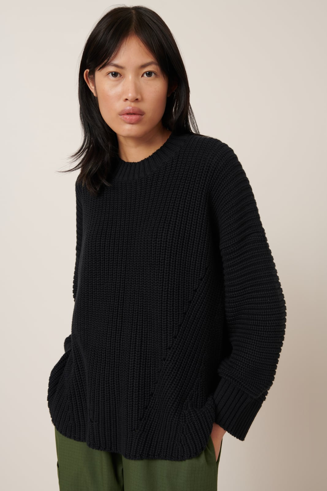Outline Jumper Black Kowtow