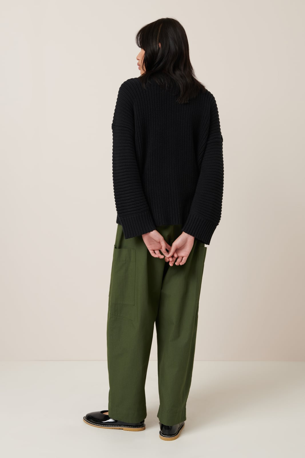Outline Jumper Black Kowtow