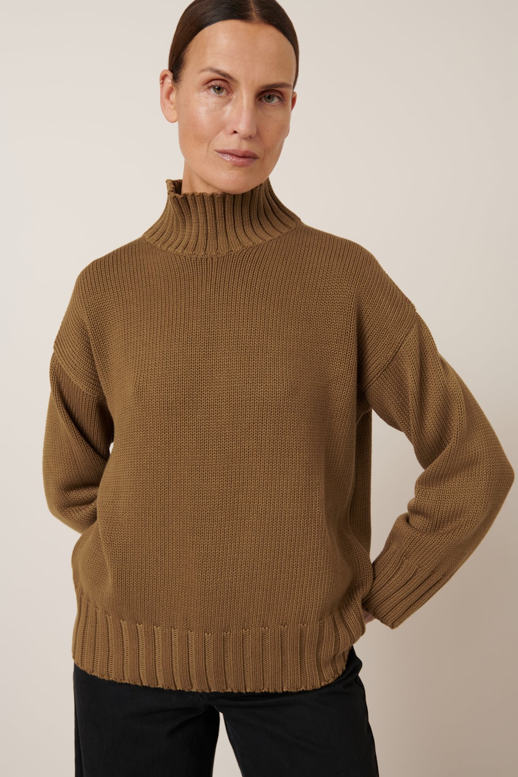 Staple Sweater Dark Spice Kowtow