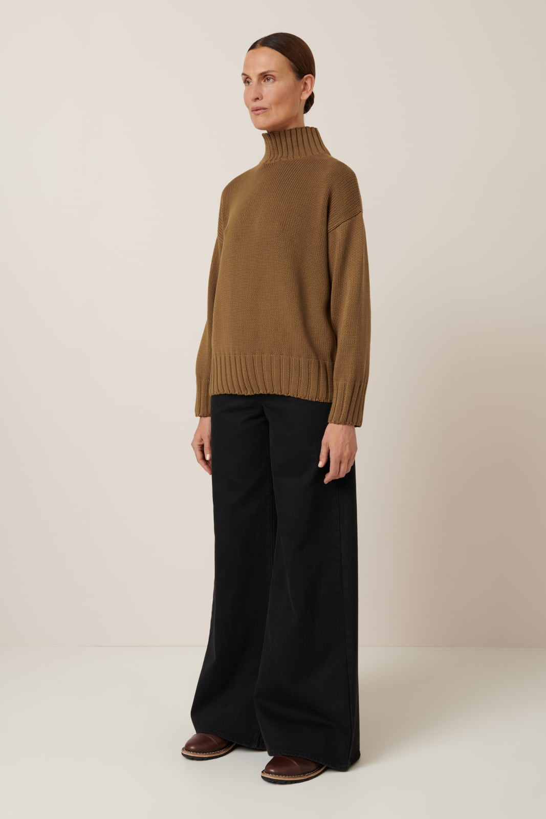 Staple Sweater Dark Spice Kowtow