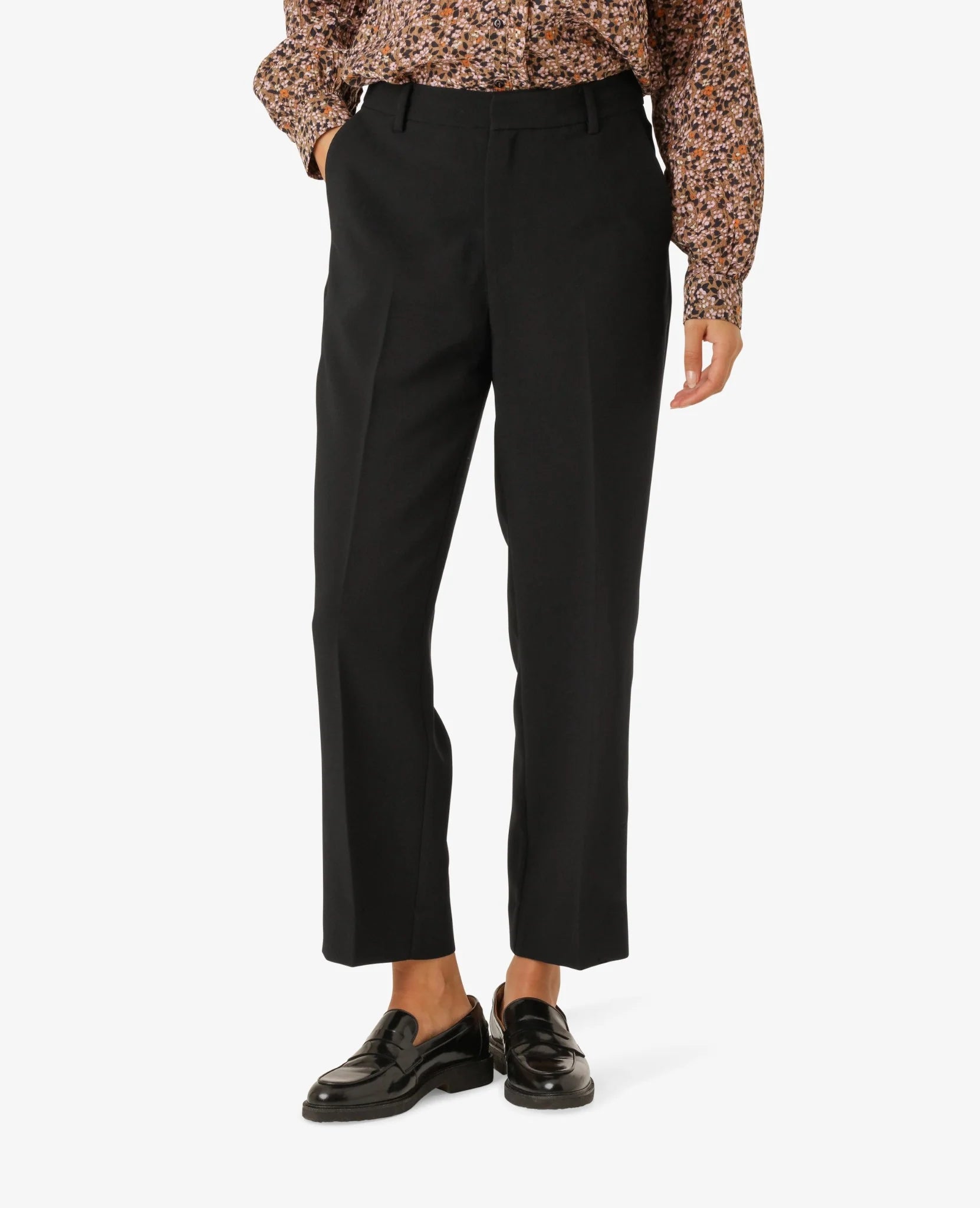 Erica Suit Trousers in Black