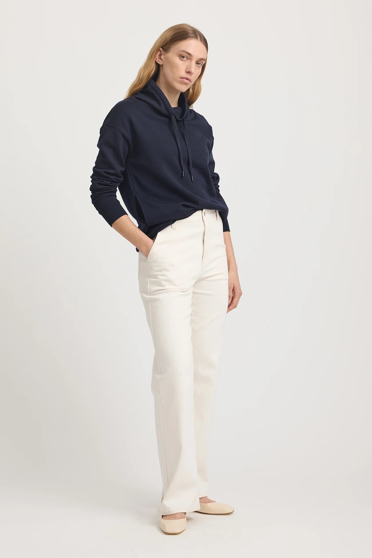 Lounge Funnel Neck in French Navy
