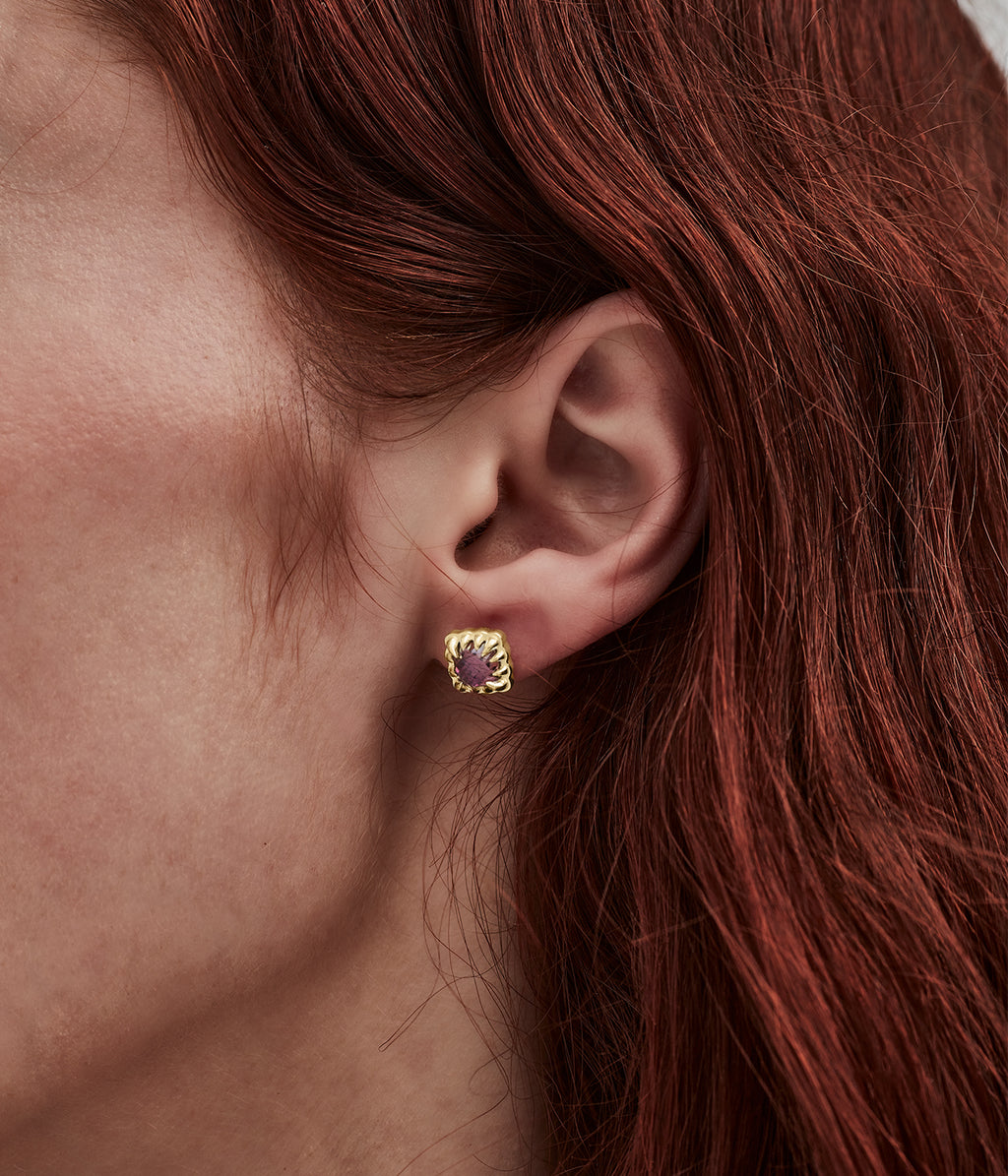 Mini Claw Earrings Mystic Quartz Gold