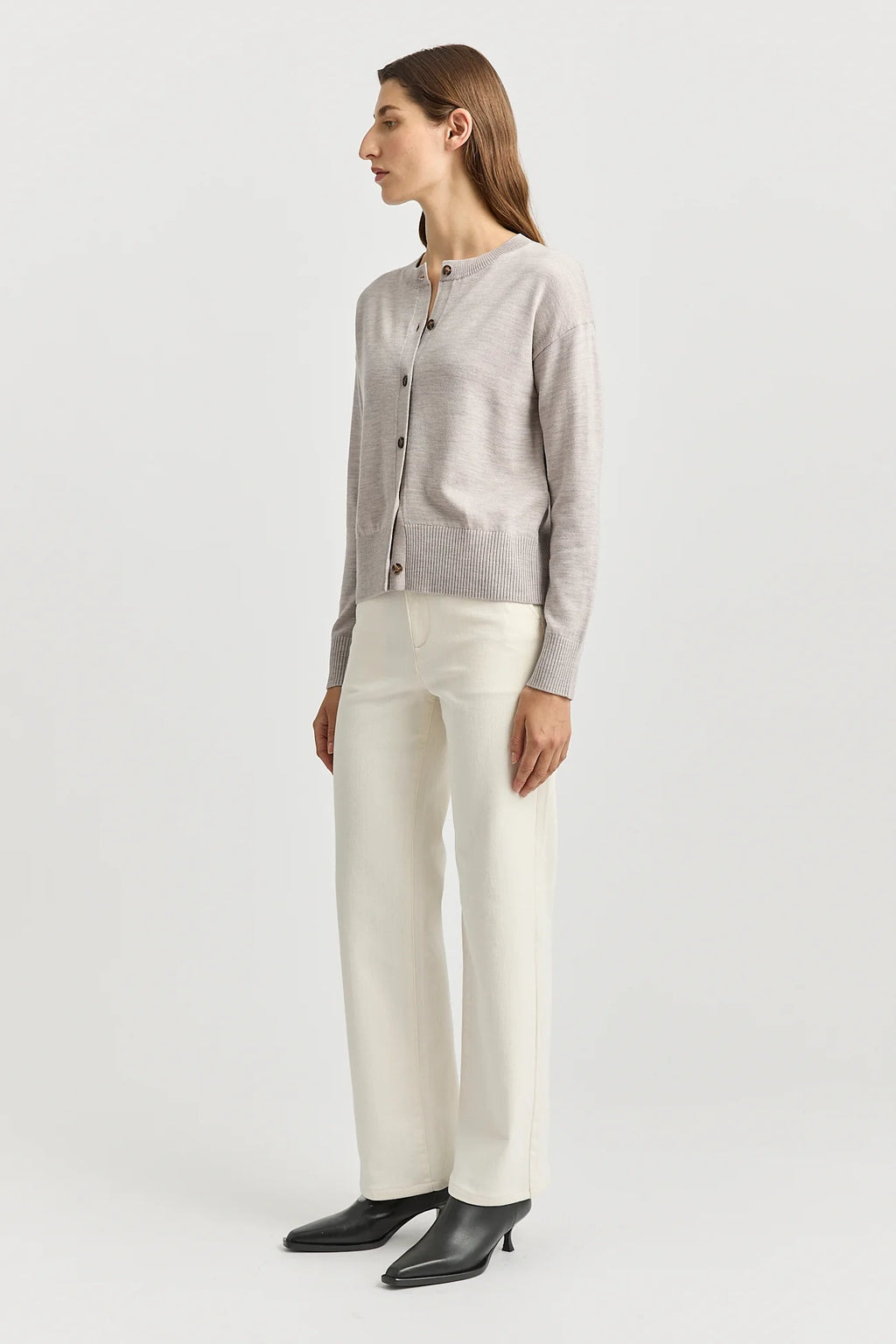Fine Knit Cardigan in Light Oat