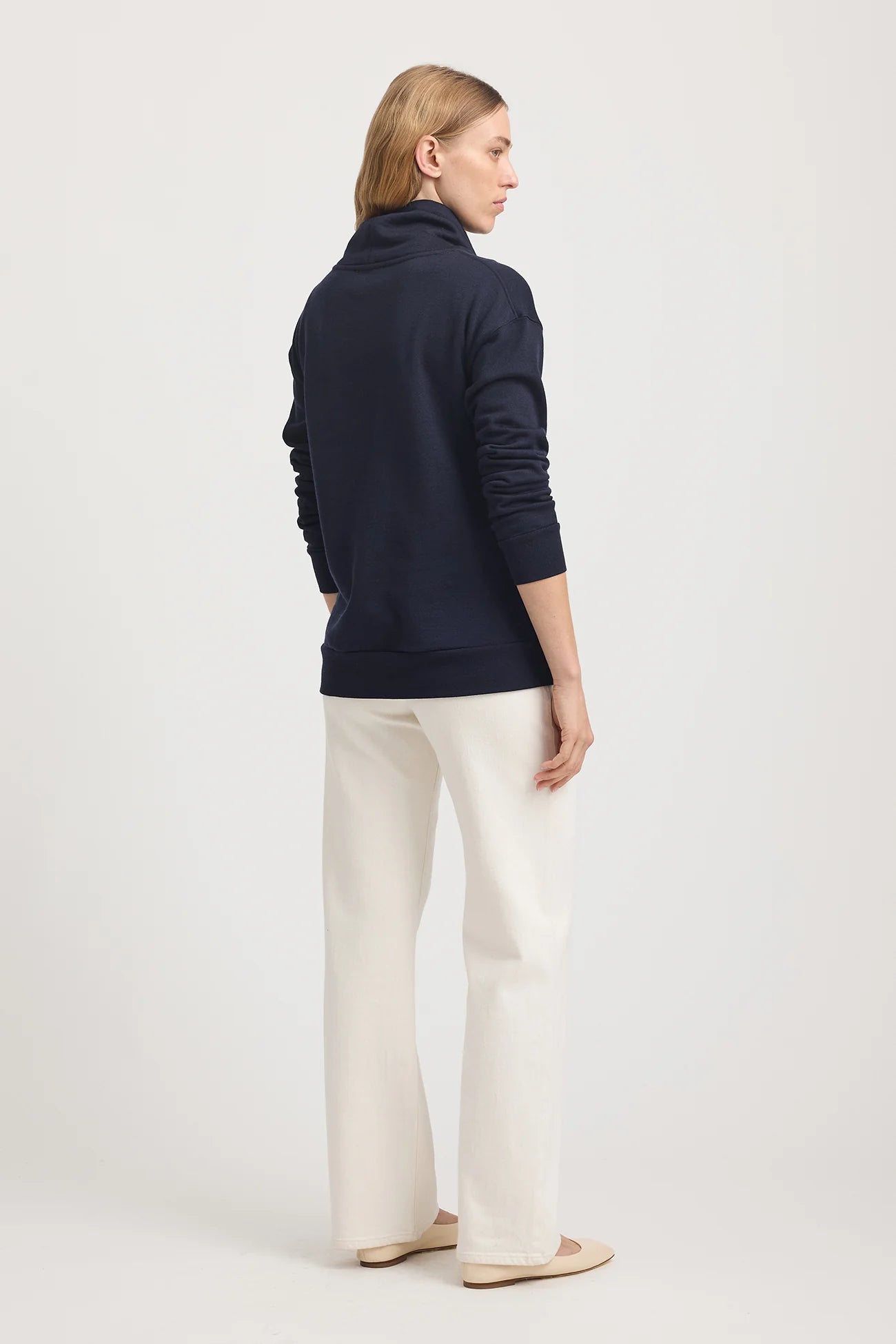 Lounge Funnel Neck in French Navy