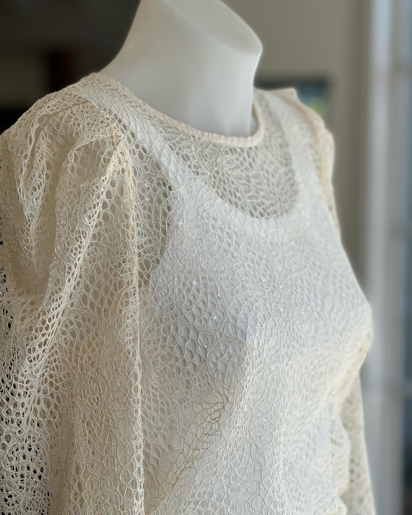 Alisa Blouse in Cream Lace