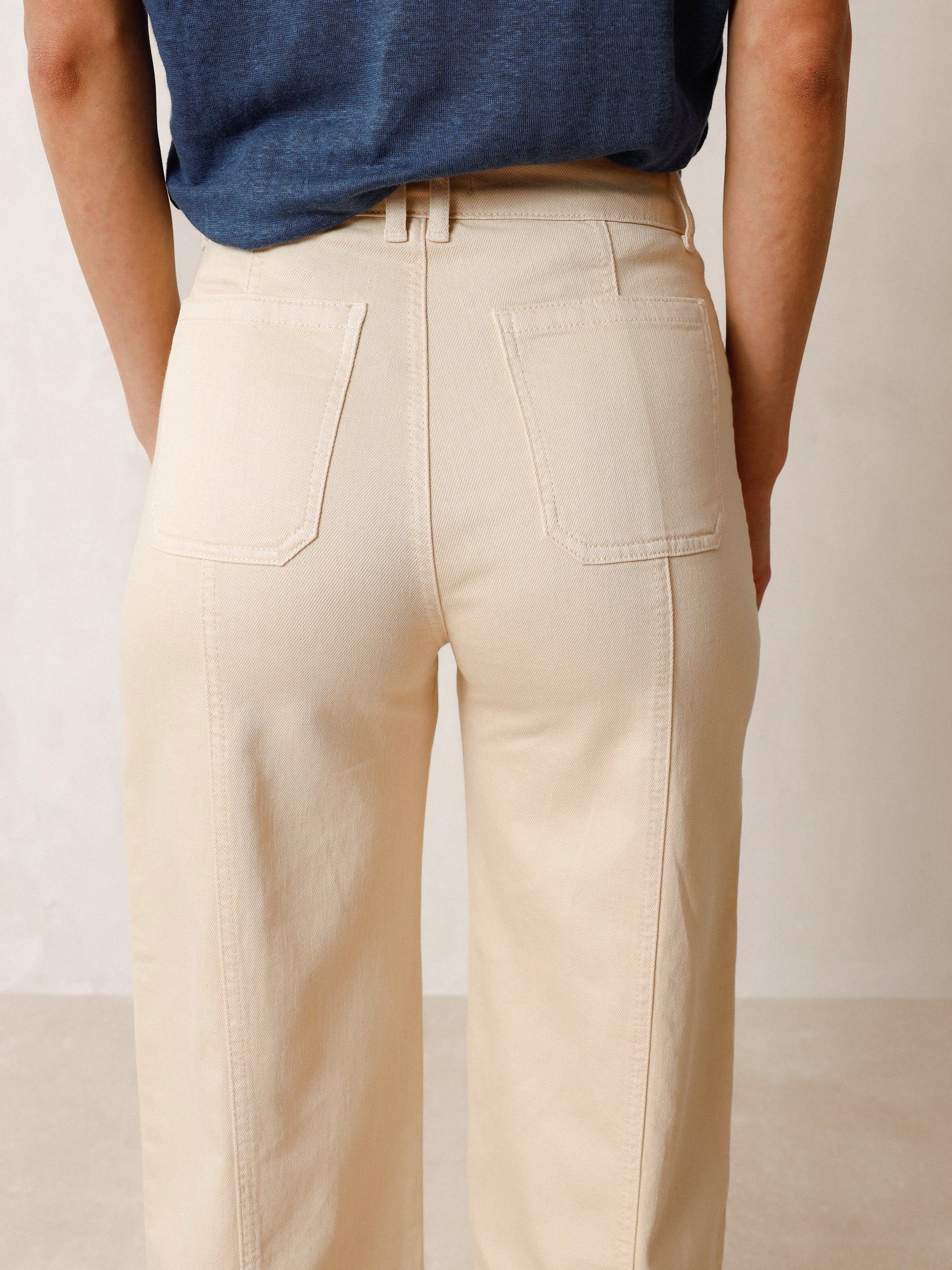 Front Pocket Trousers in Crudo