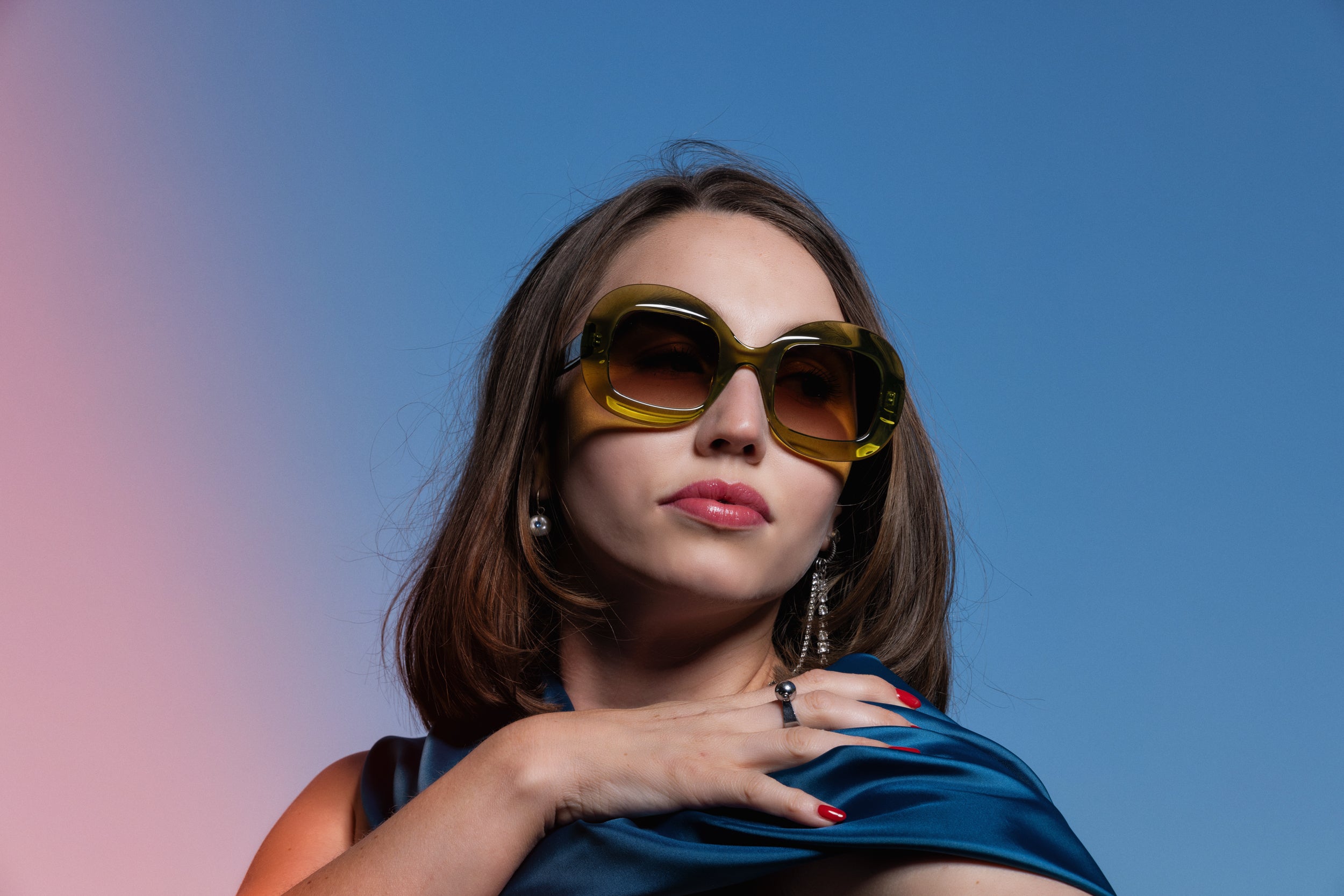 Discernment in Sky or Olive sunglasses