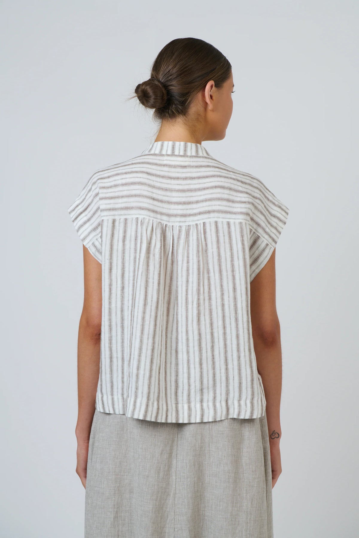 Travertine Linen Top - Naturals by O&J