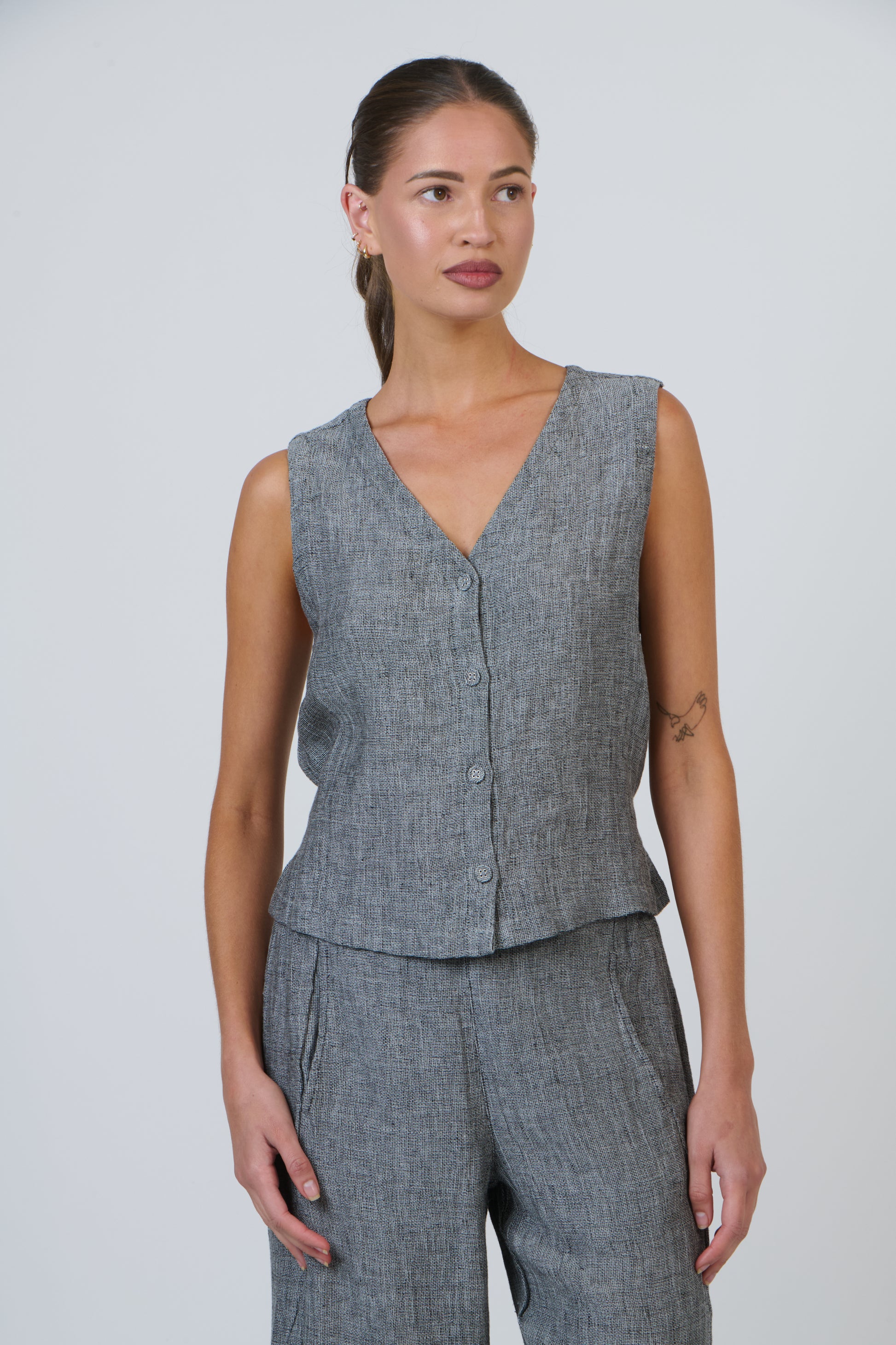 GA580  Linen Vest Naturals