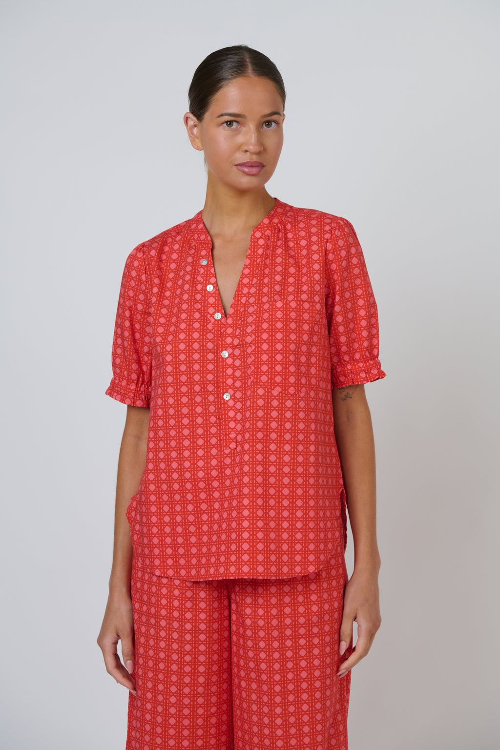 GA693 Poplin Top - Naturals