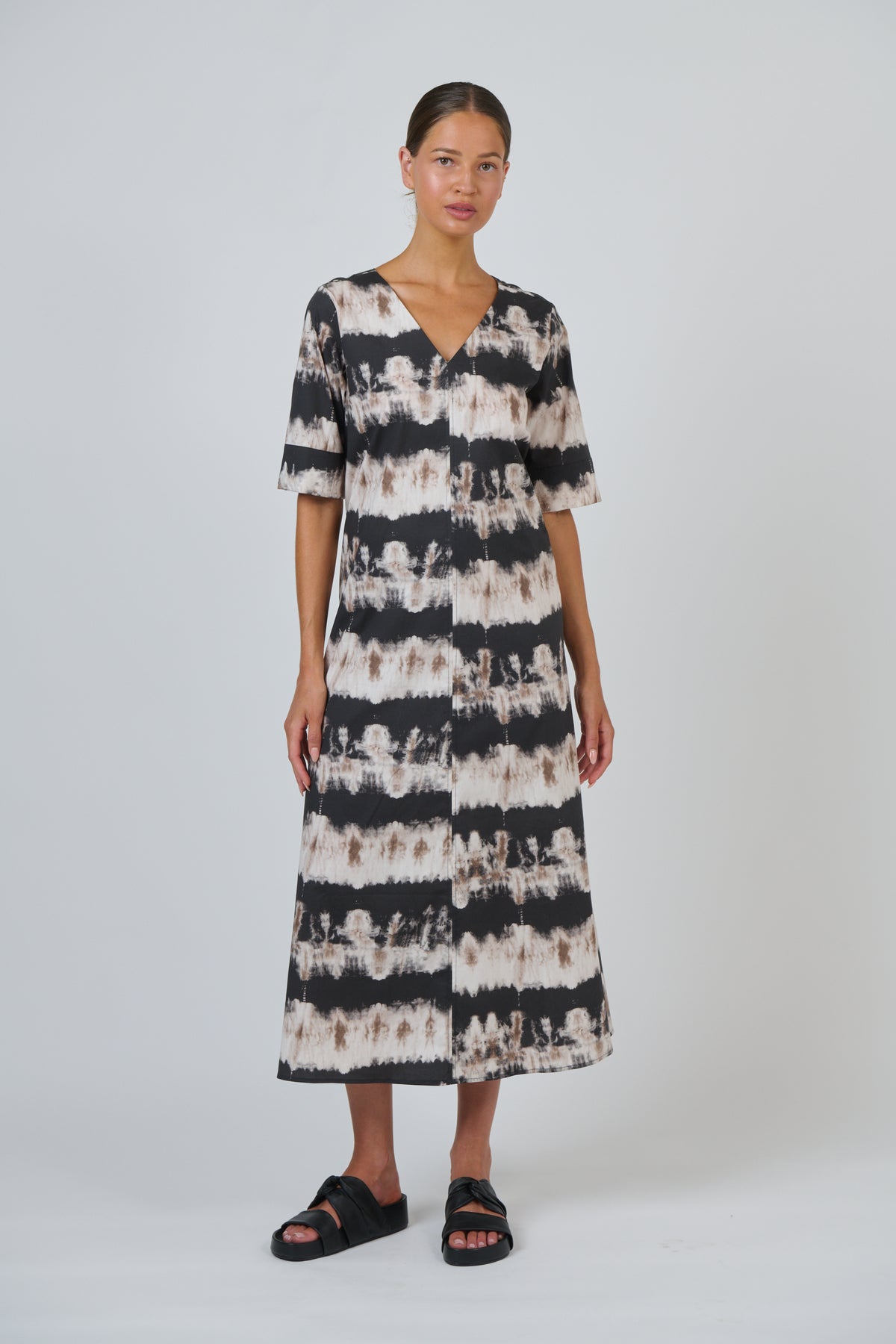 GA707 Poplin Dress Eruption - Naturals