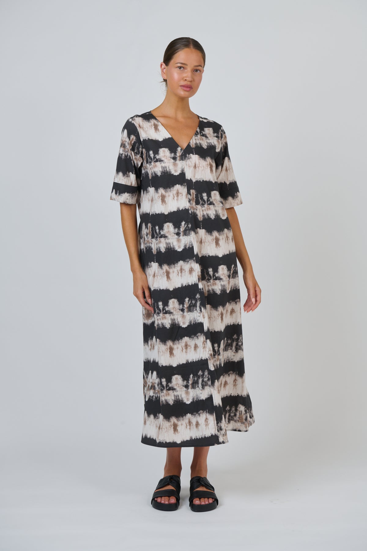 GA707 Poplin Dress Eruption - Naturals