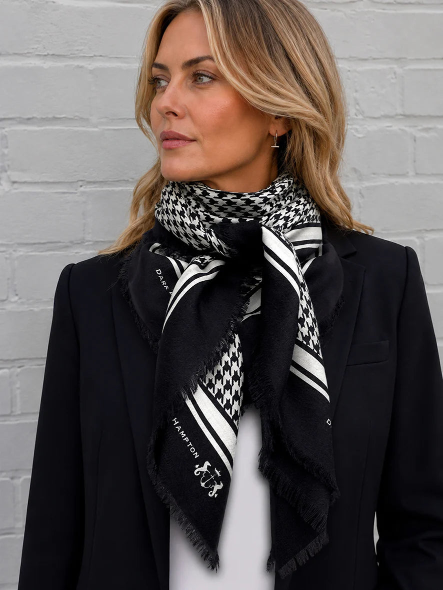 The Hunter Wool + Silk. Dark Hampton