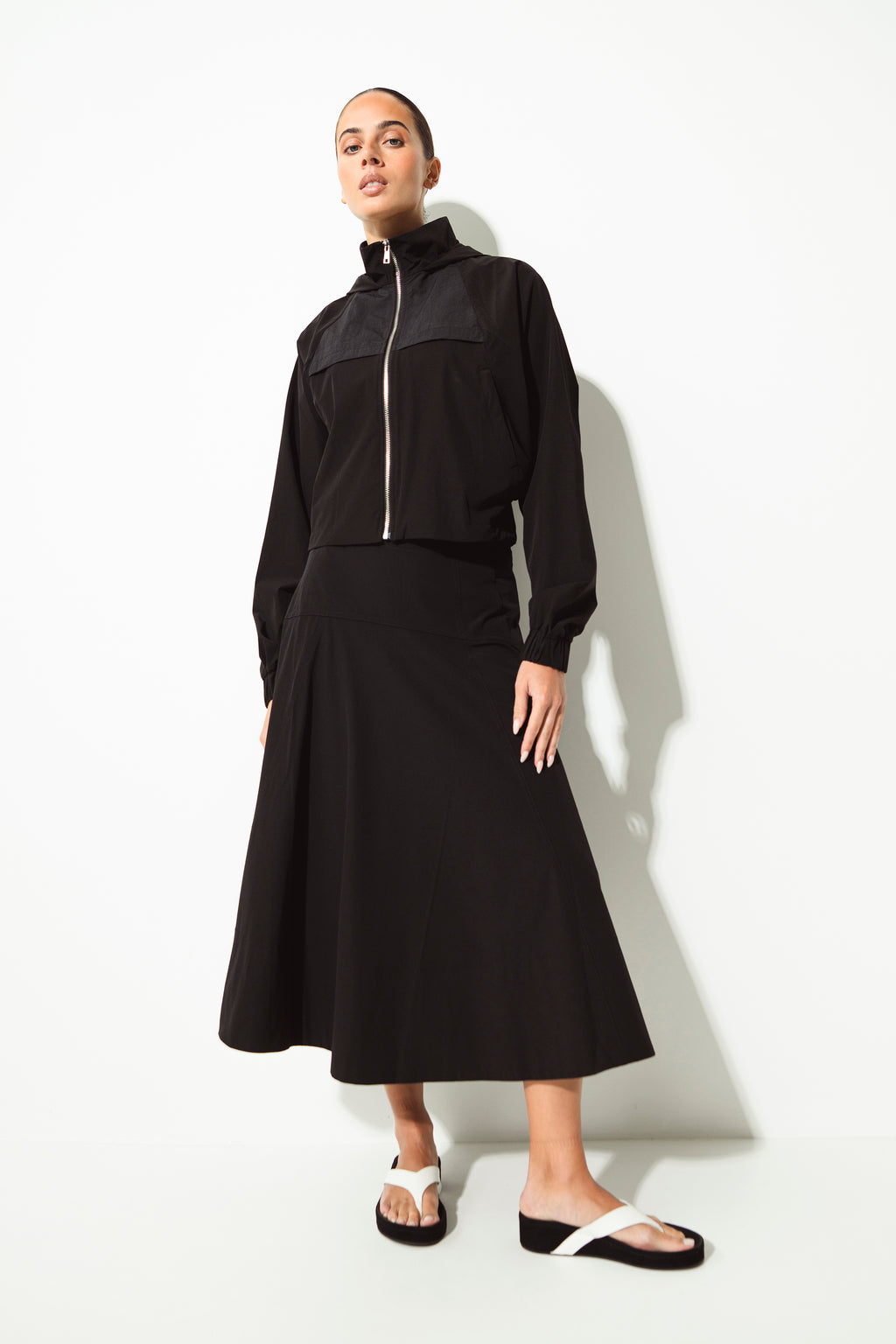 Tech Stretch Circular Midi Skirt Portofino Black- Lounge