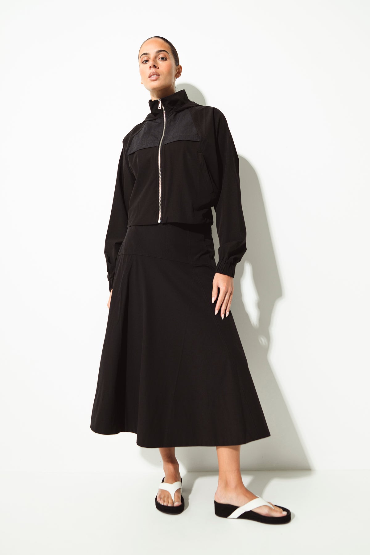 Tech Stretch Circular Midi Skirt Portofino Black- Lounge