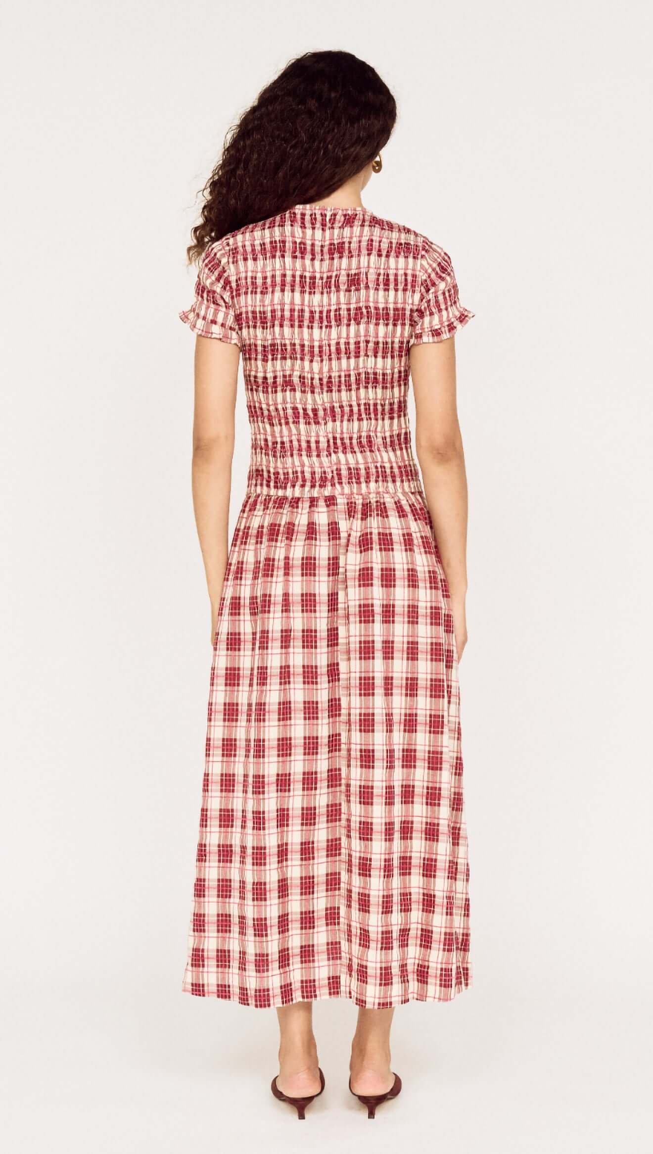 Anouk Shirred Midi Dress. Mink Pink