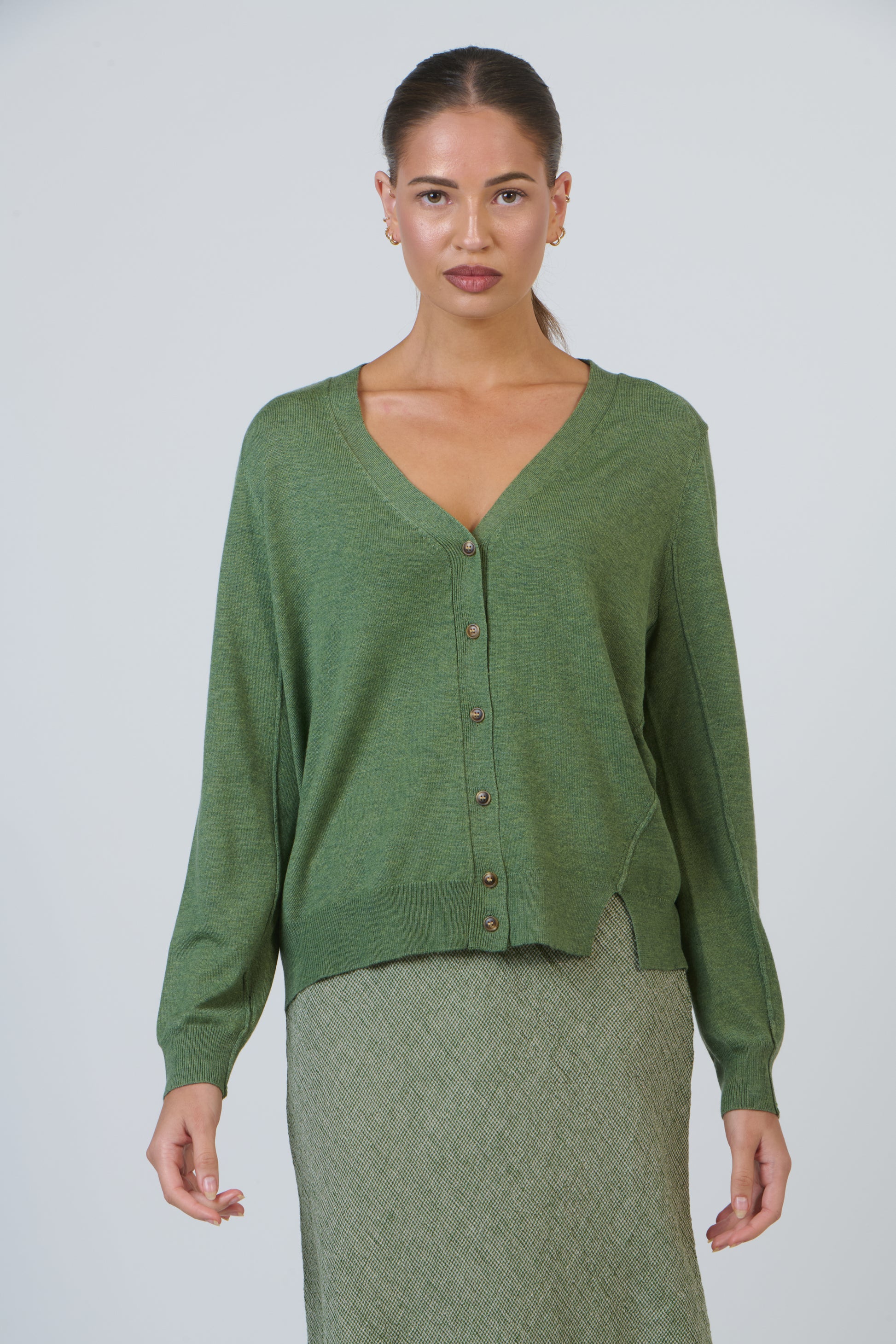 OJW37 Cardi