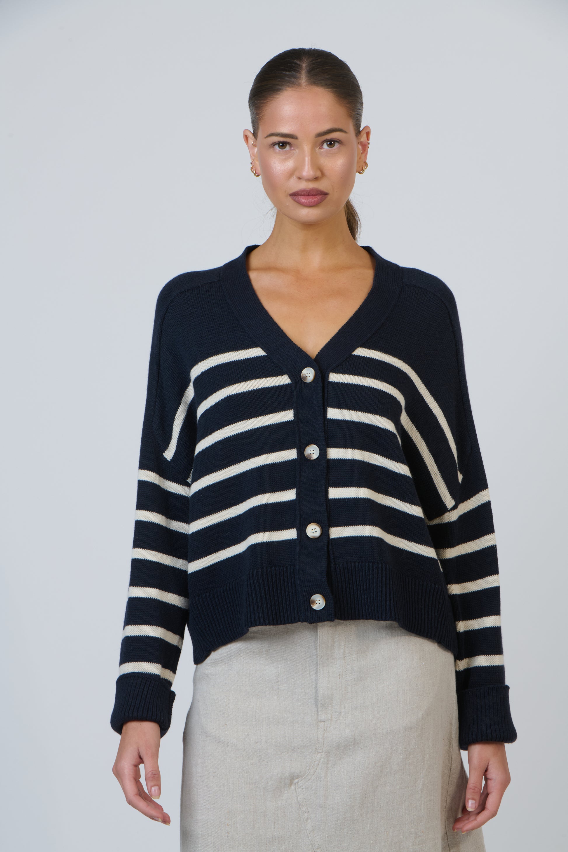 OJW48 Cardi