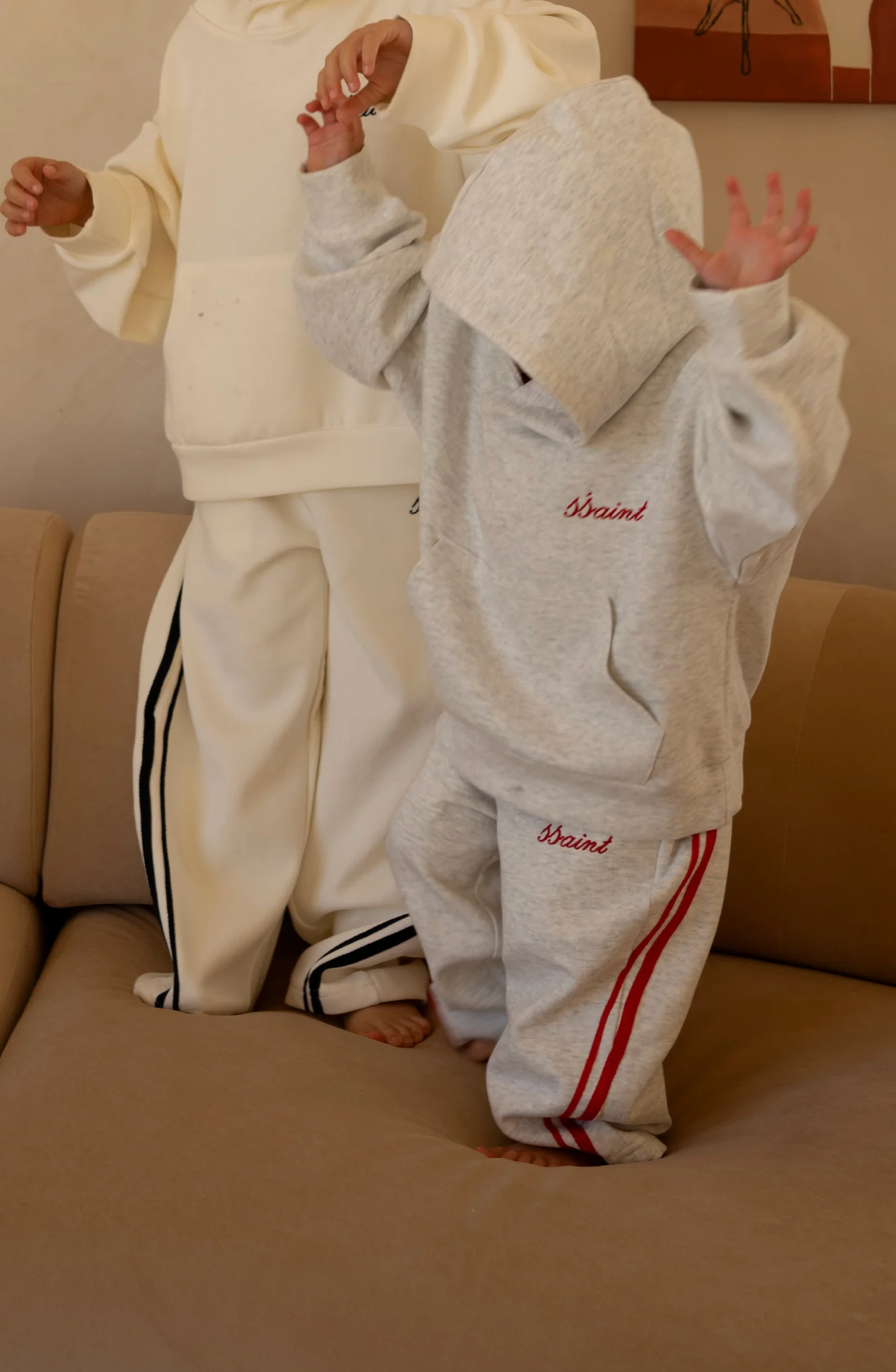 SŚAINT Kids Logo Hoodie - Grey/Red