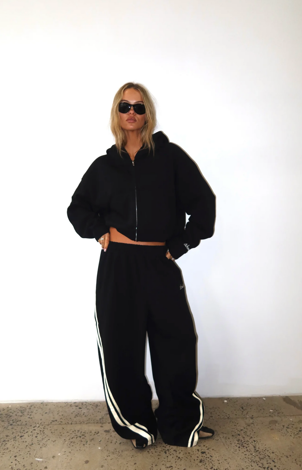 SŚAINT Barrel Trackpant - Black/Butter