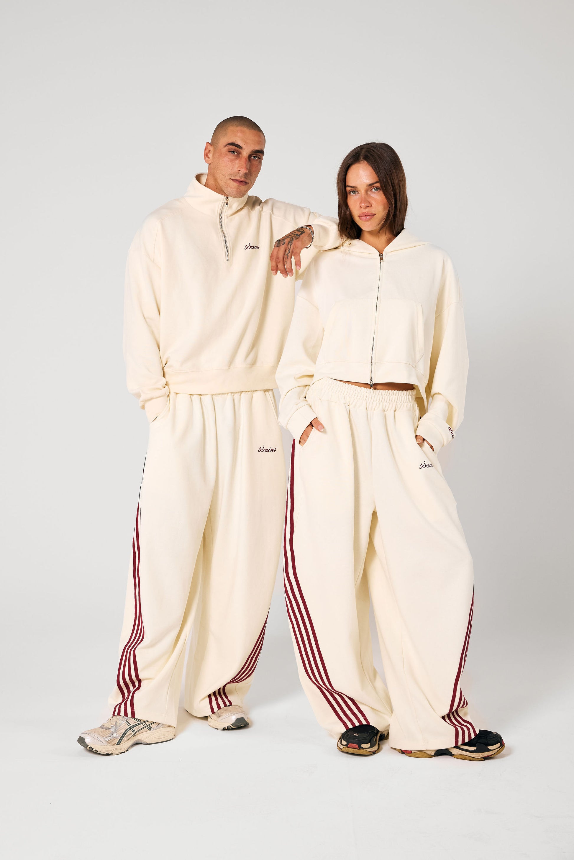 SŚAINT Cropped Hood Butter