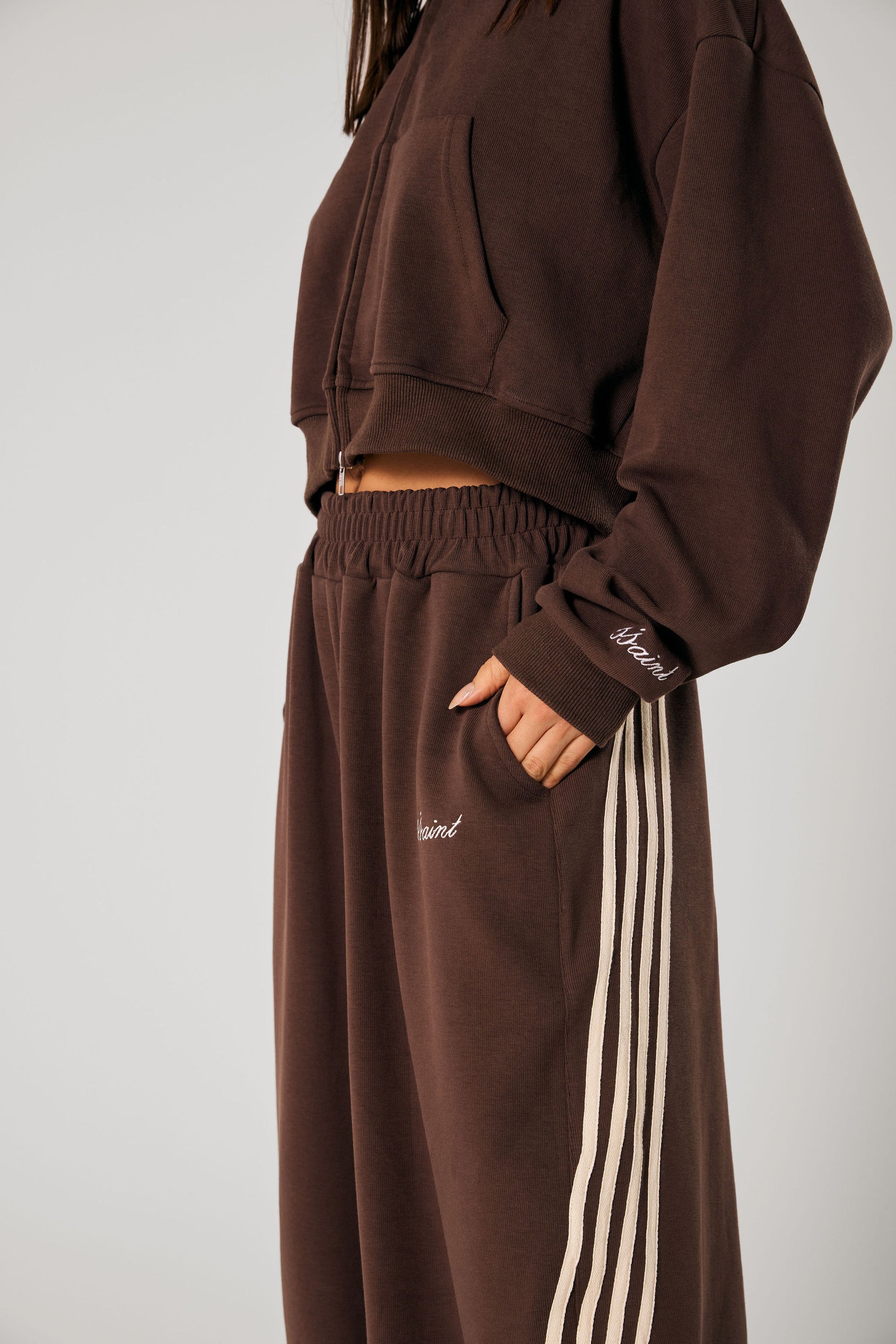 SŚAINT Barrel Pants Brown