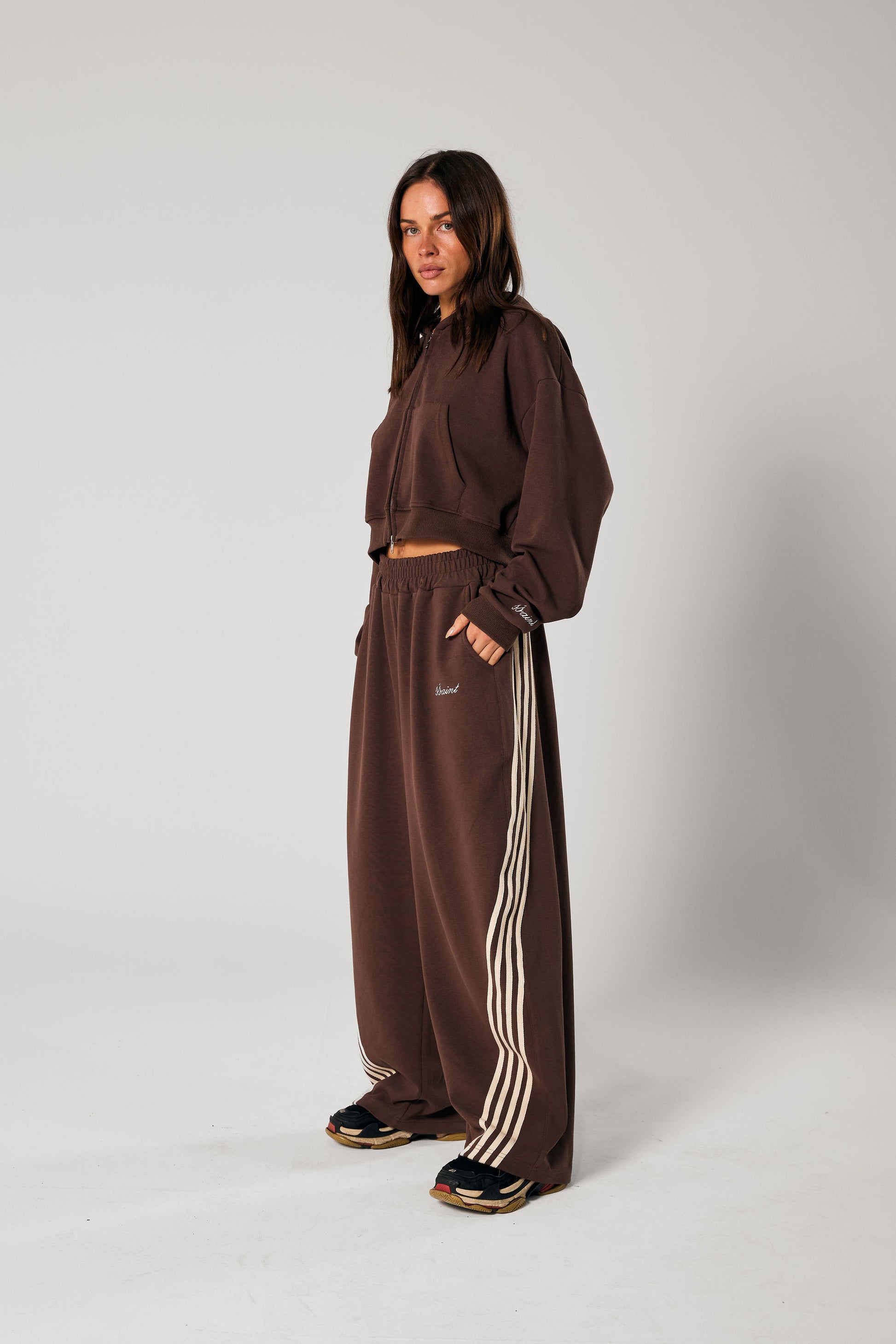 SŚAINT Barrel Pants Brown