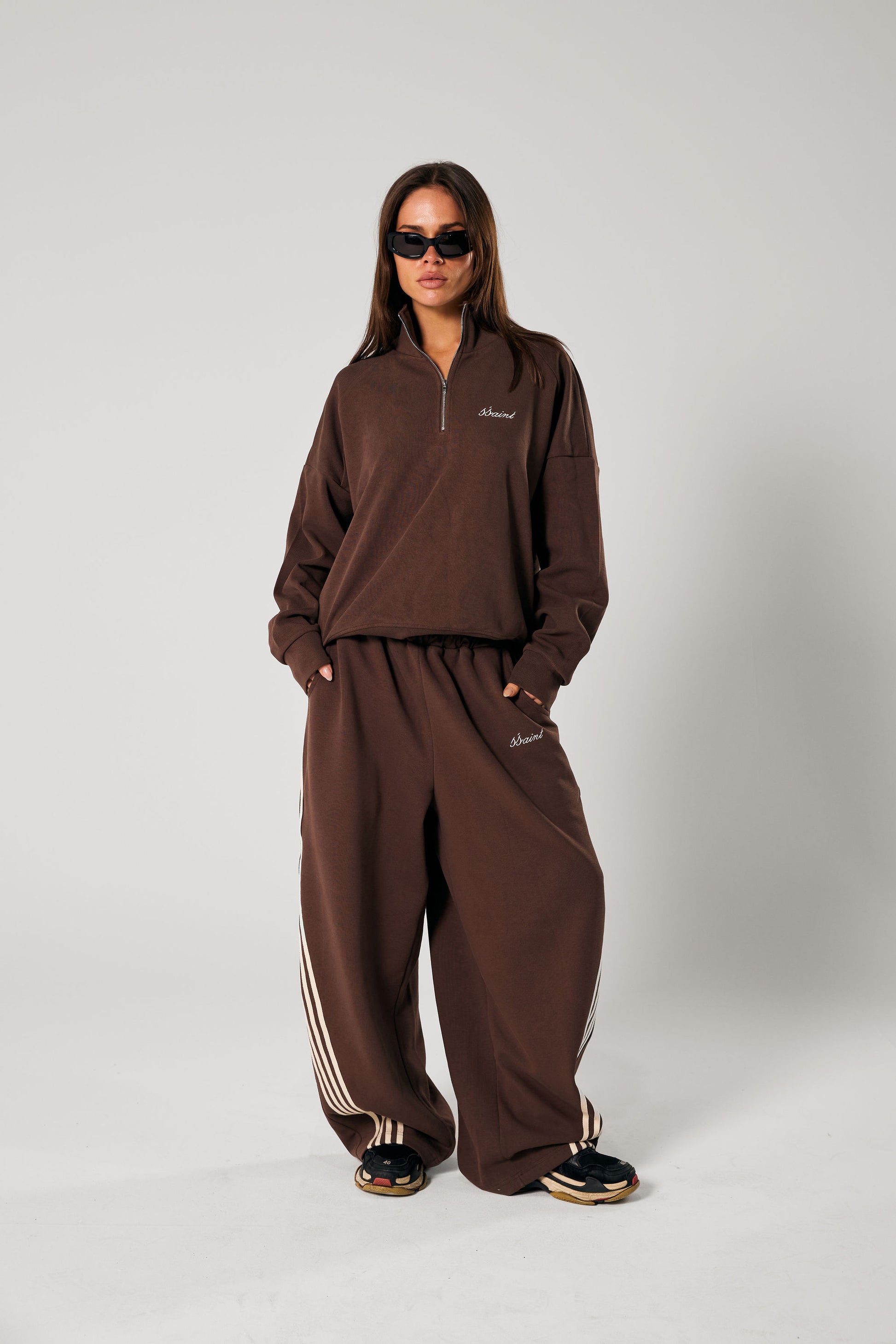 SŚAINT Zip Jumper Brown