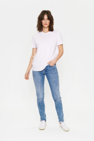 Adelia SZ Tee