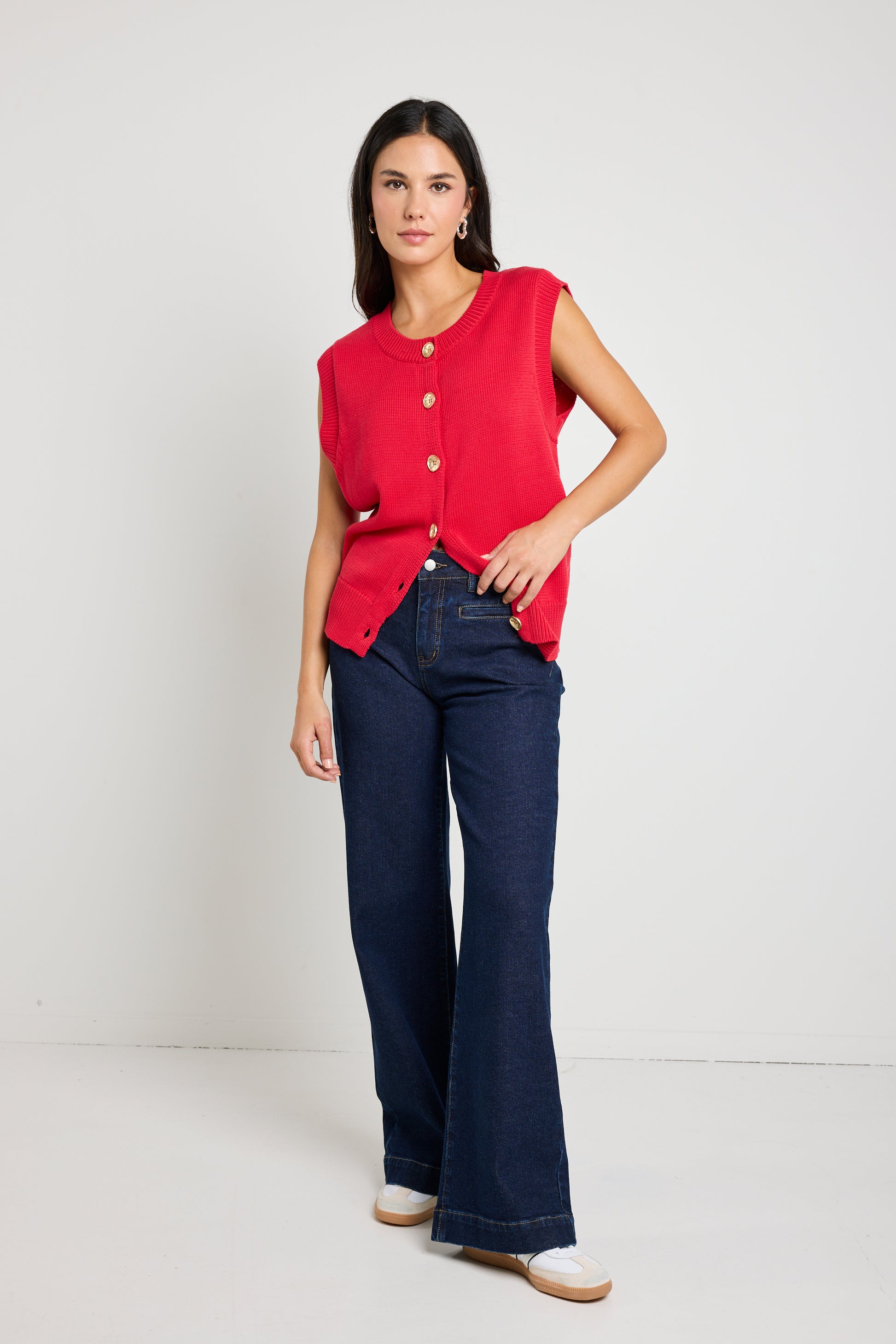Trait Cherry Crewneck Knitted Vest Top