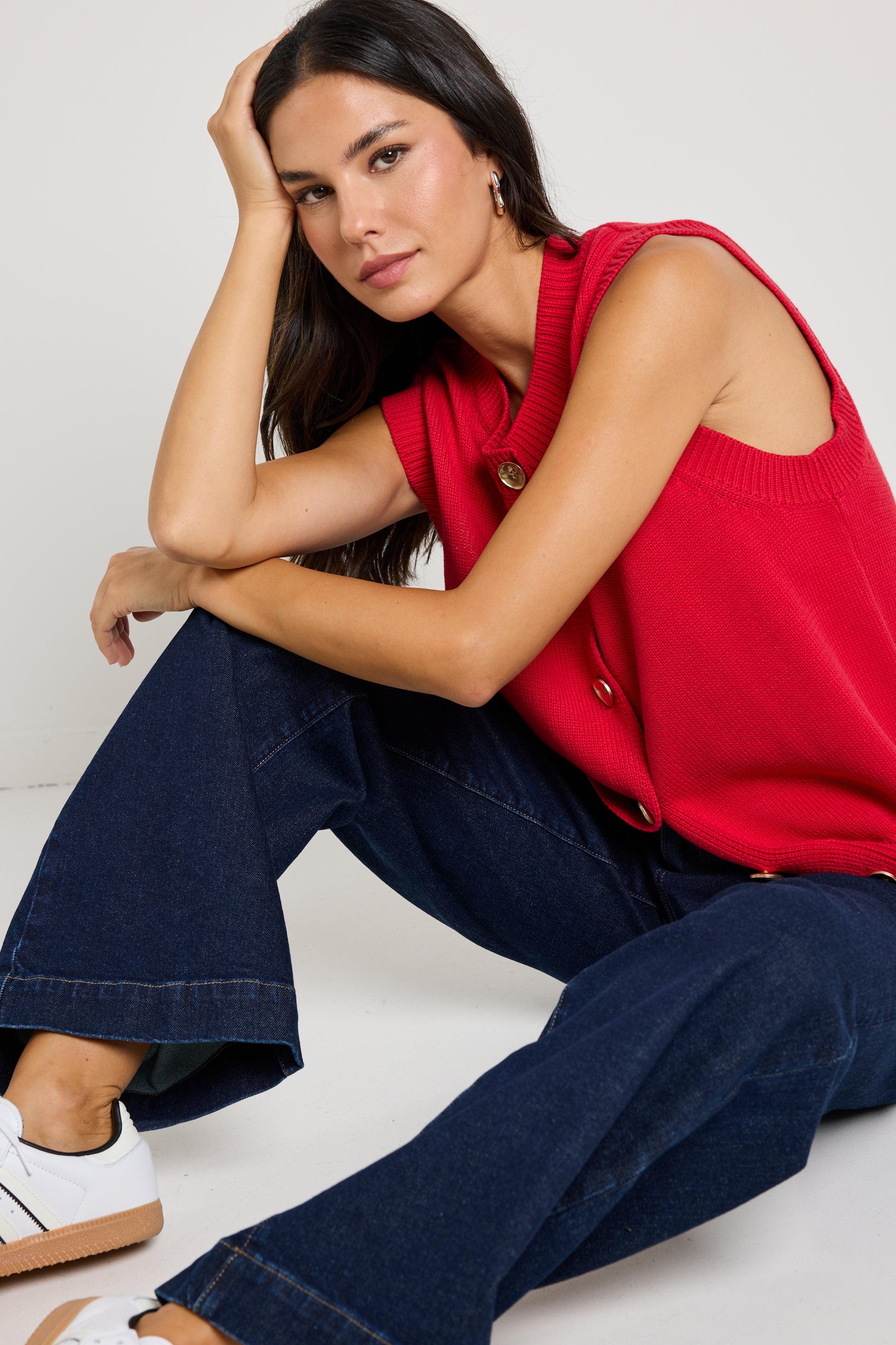 Trait Cherry Crewneck Knitted Vest Top
