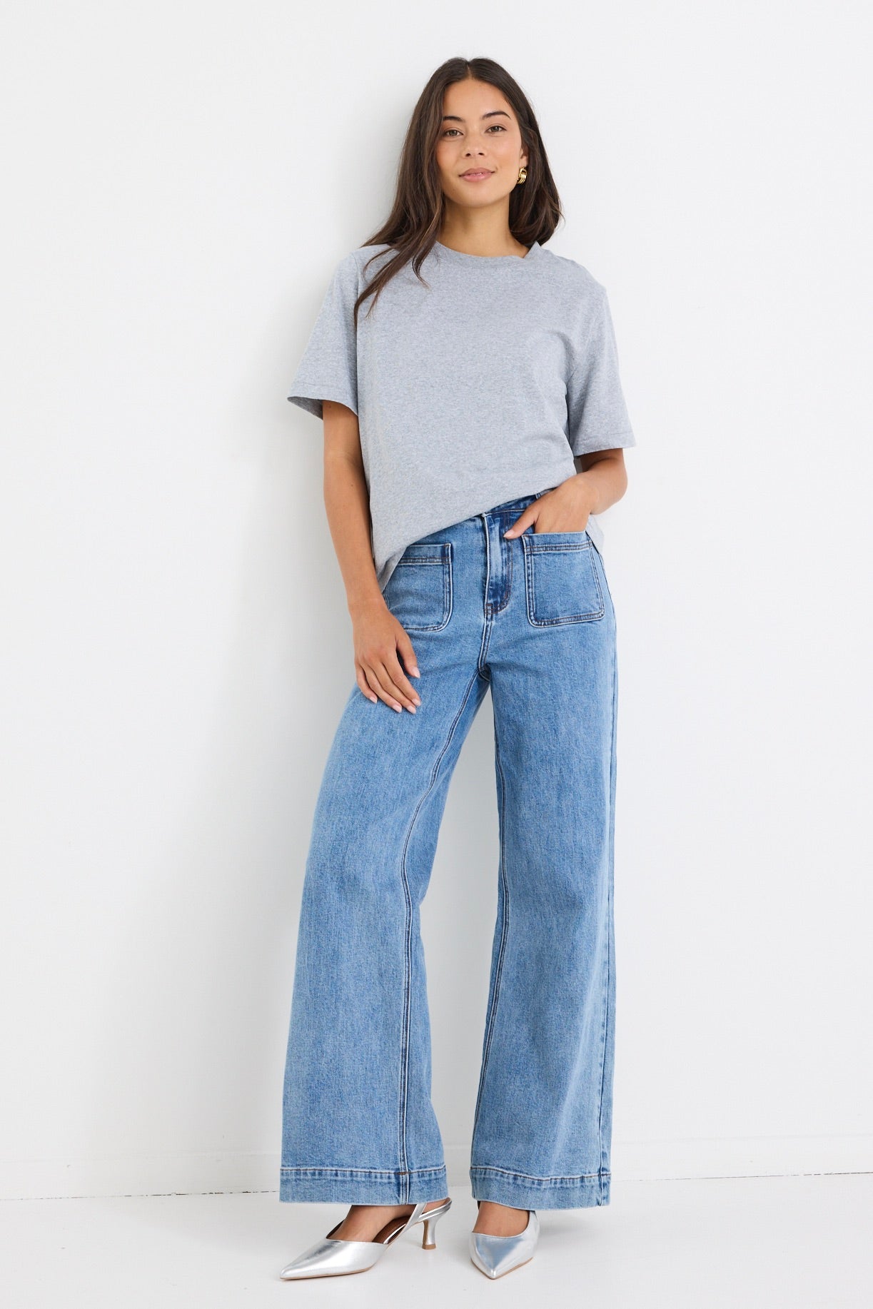 Zoey Signature High Rise Wide Leg Pocket Jean