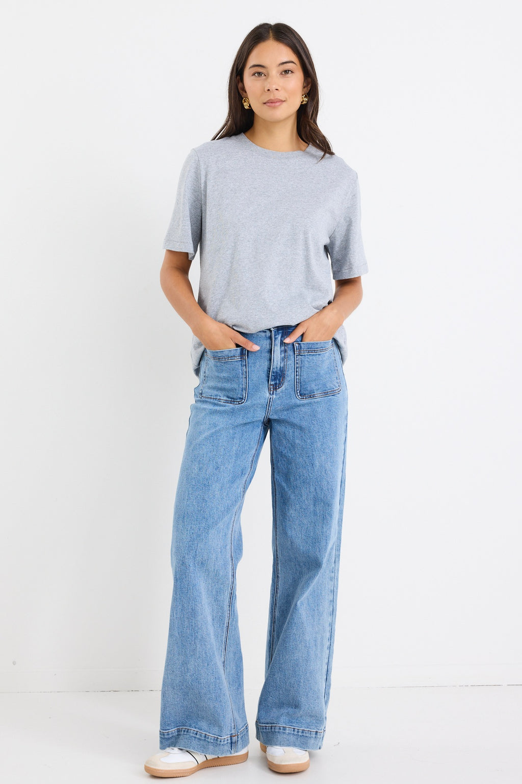 Zoey Signature High Rise Wide Leg Pocket Jean
