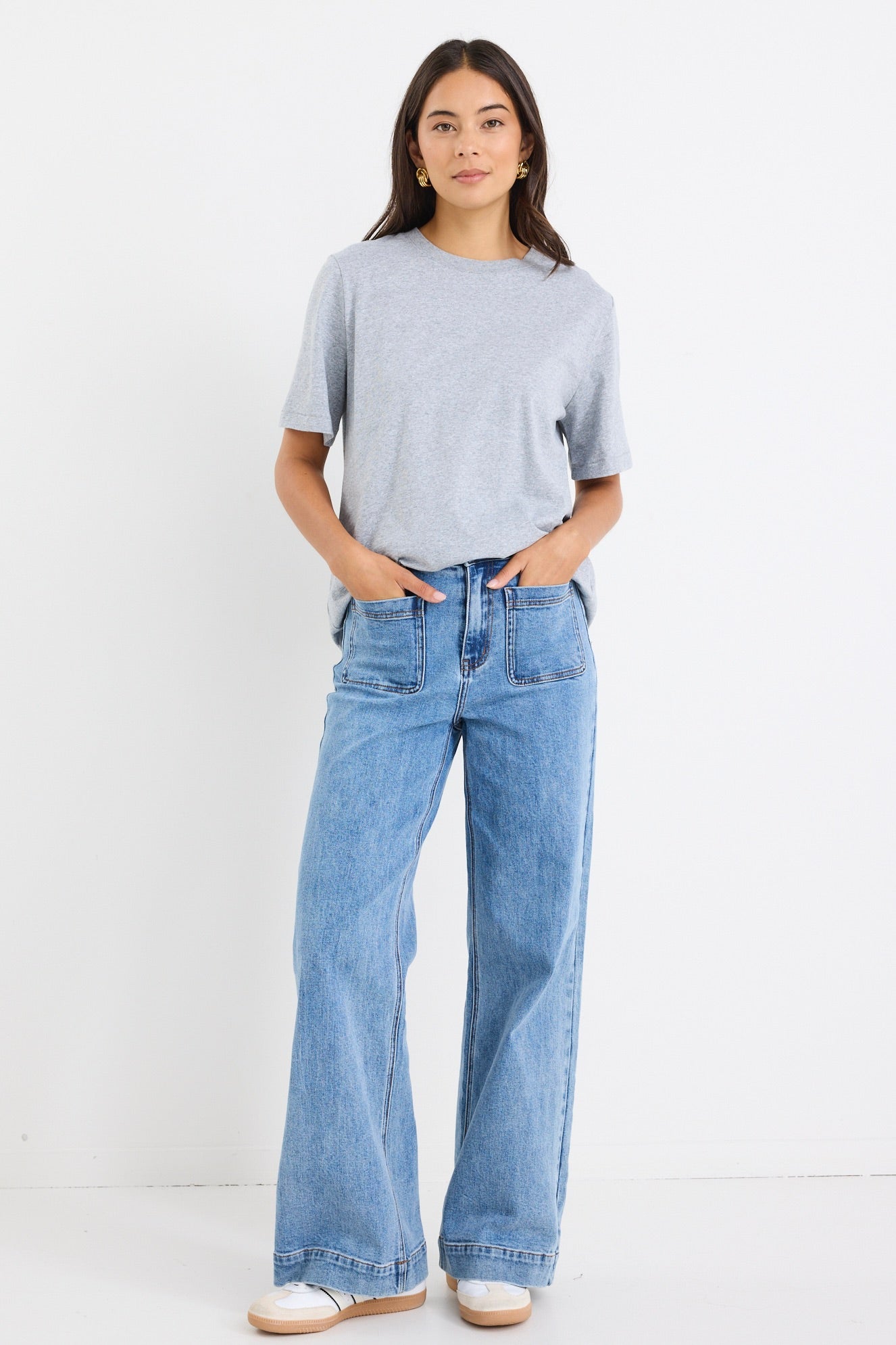 Zoey Signature High Rise Wide Leg Pocket Jean