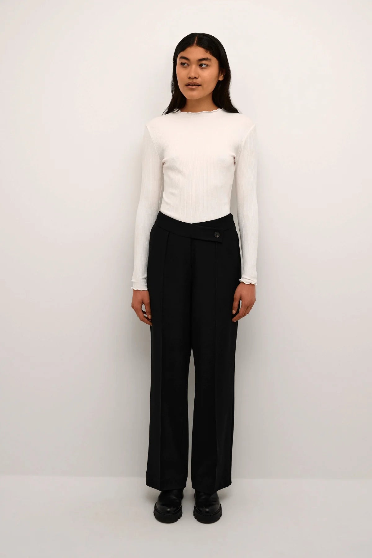 Candace Long Sleeve Tee in Egret