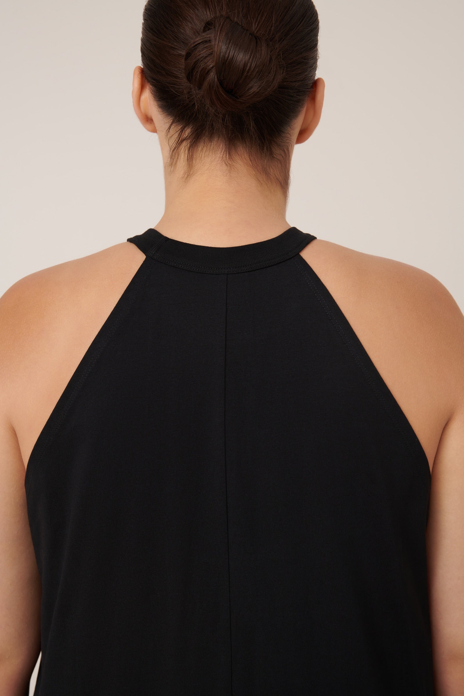 Surround Top Kowtow