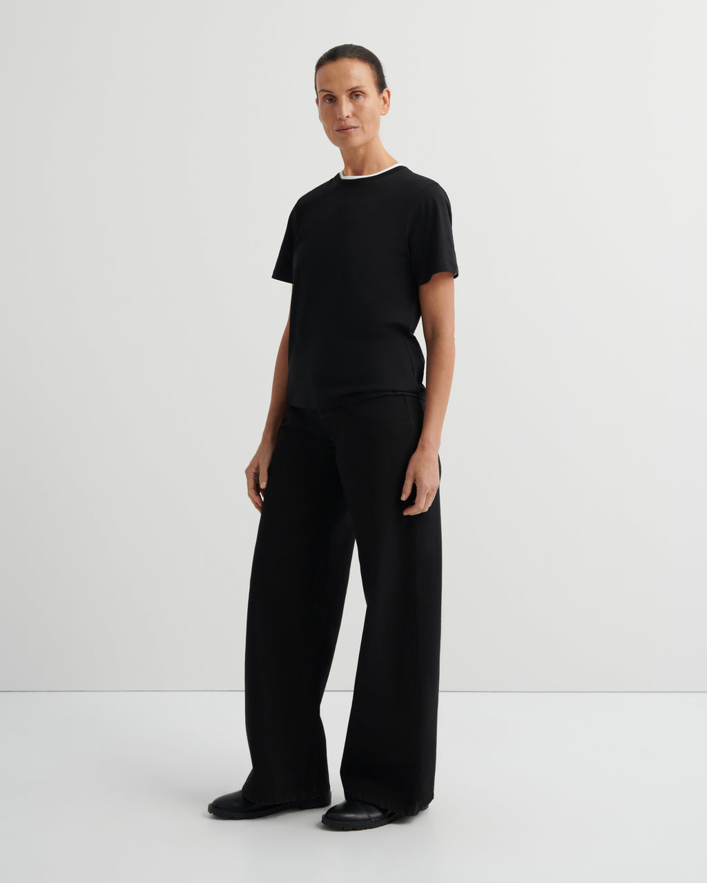 Black Classic Tee KOWTOW
