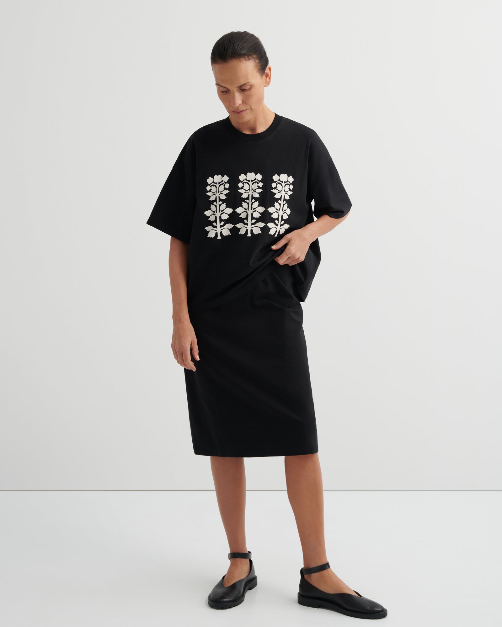 Motif Tee Kowtow