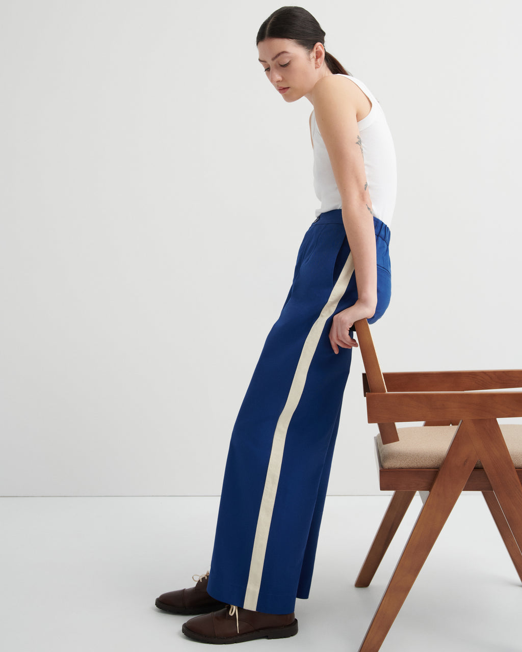 Tux Pant kowtow
