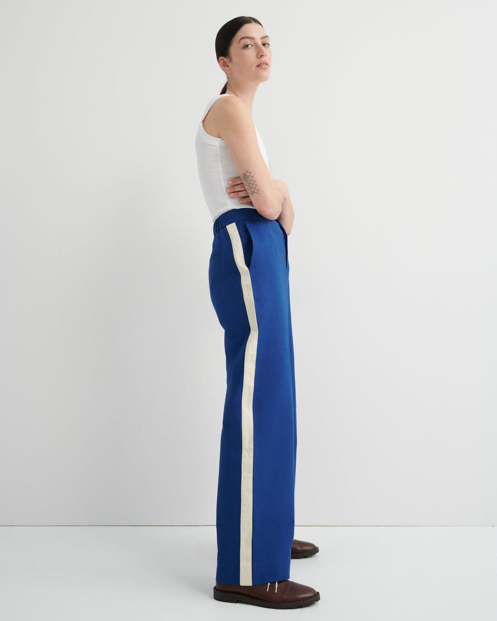 Tux Pant kowtow