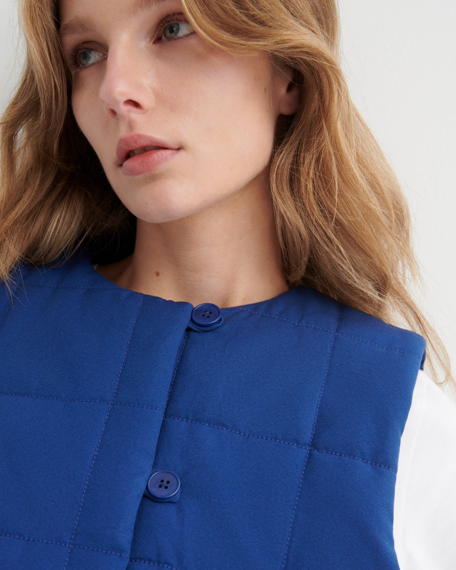 Studio Vest Kowtow