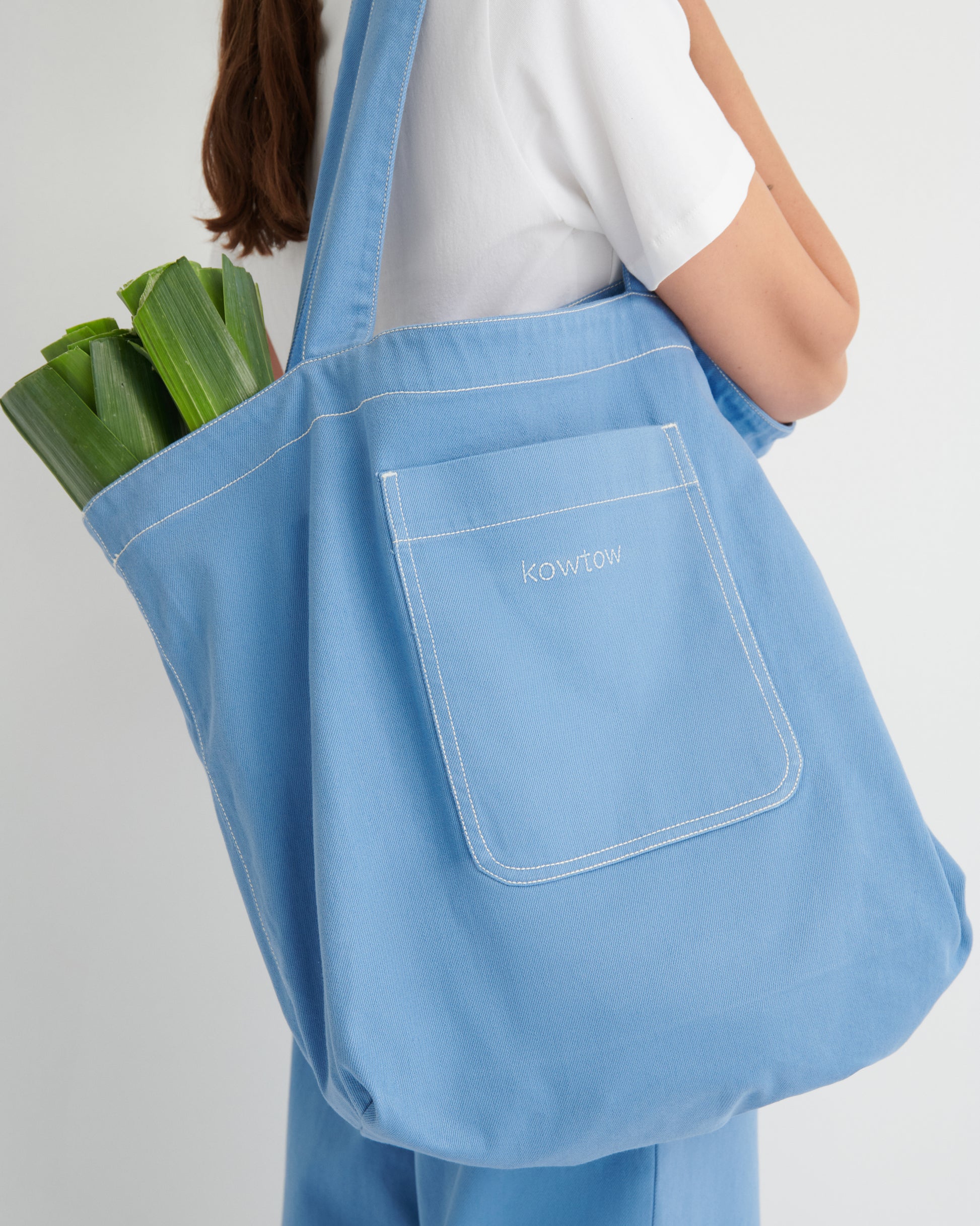 EVERYDAY TOTE-KOWTOW