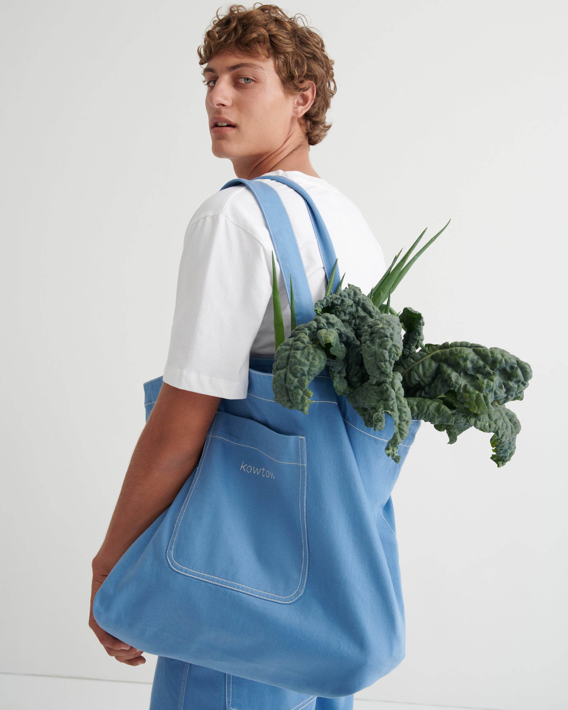 EVERYDAY TOTE-KOWTOW