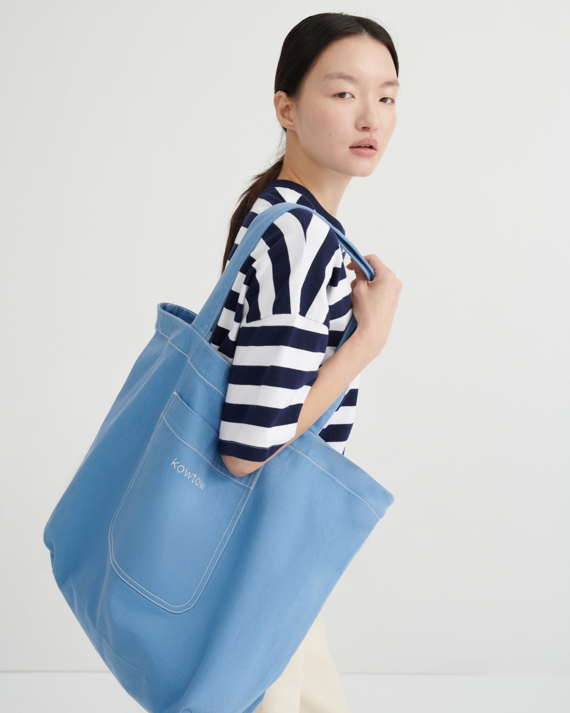 EVERYDAY TOTE-KOWTOW