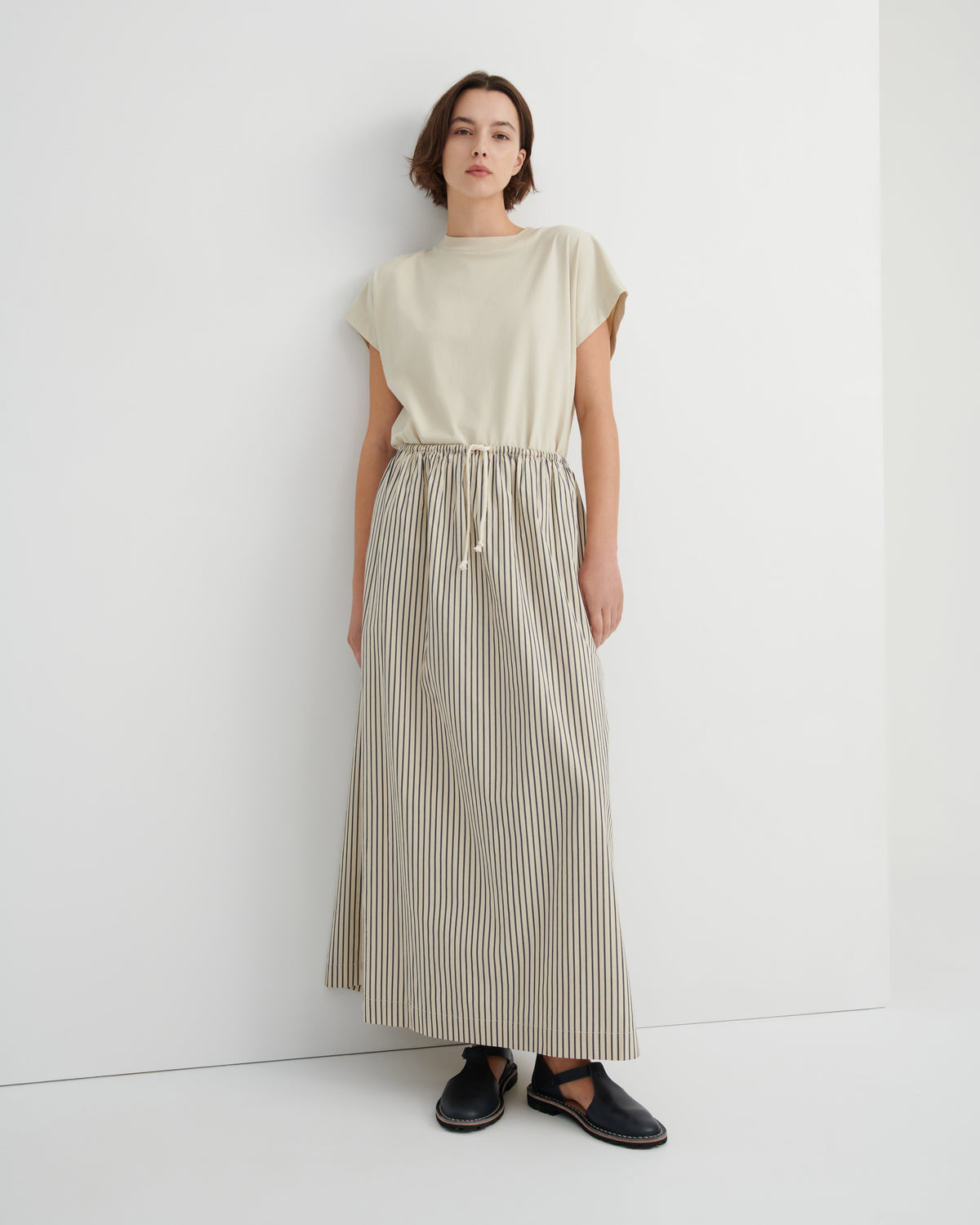 Linear Skirt - Kowtow