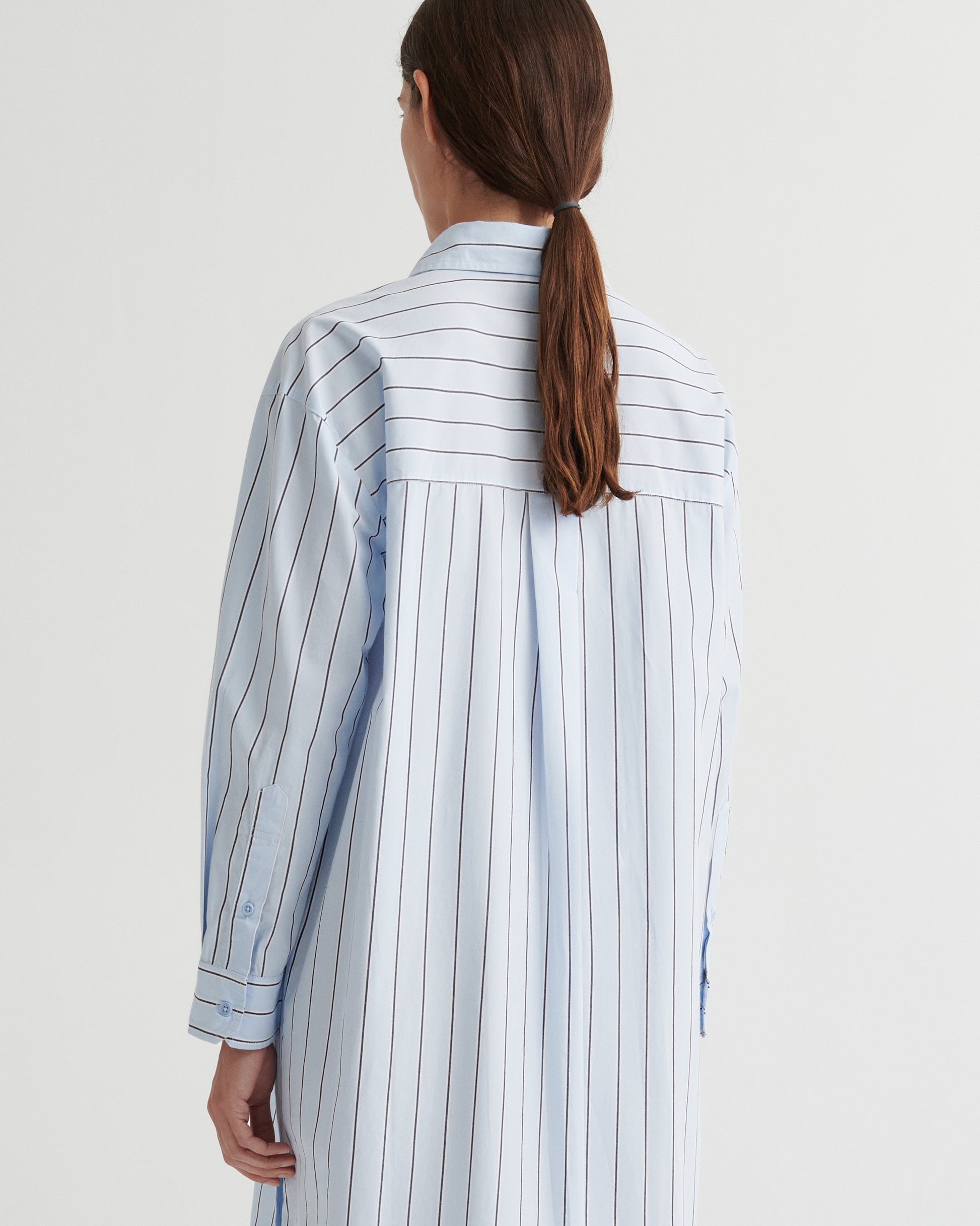 Elementary Dress. Kowtow